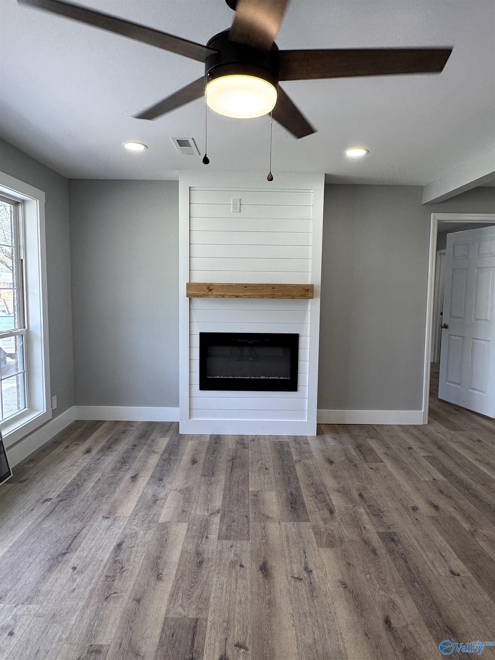 1017 Edgemont Street