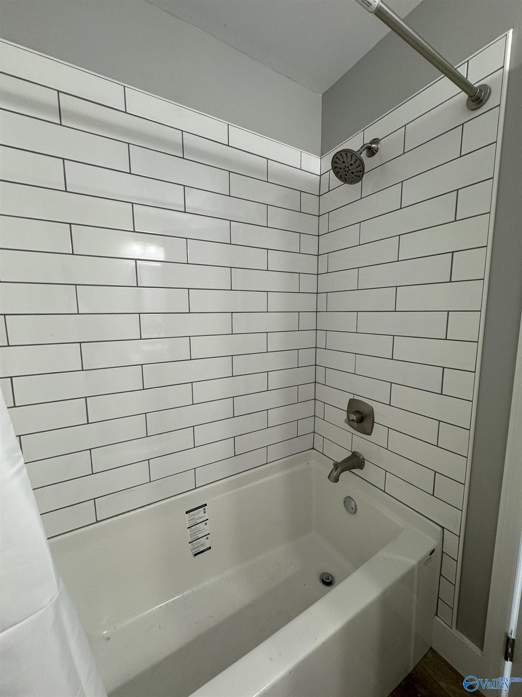 1017 Edgemont Street