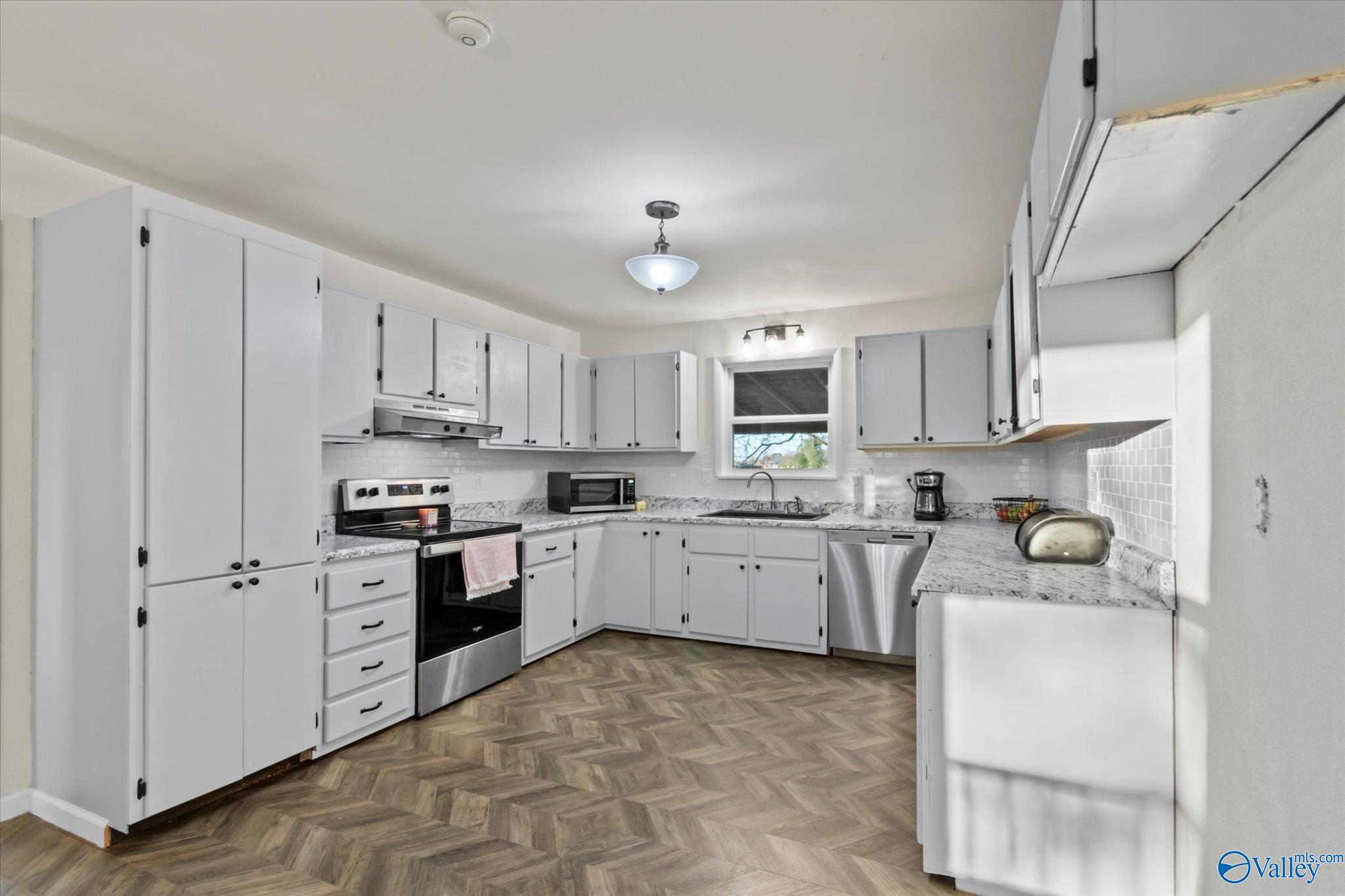 1667 Cove Spring Road