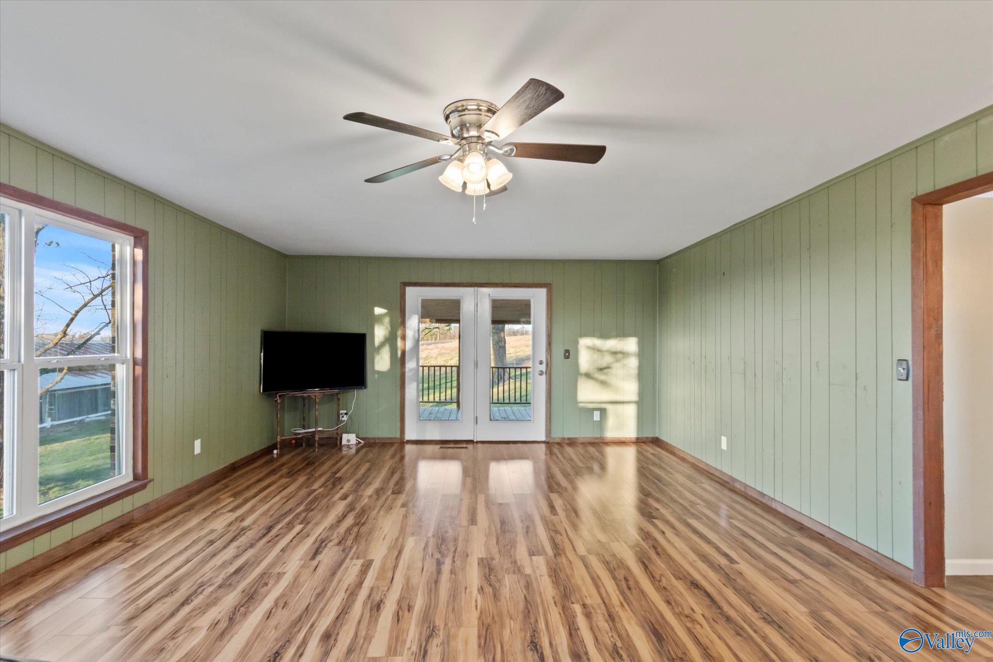 1667 Cove Spring Road