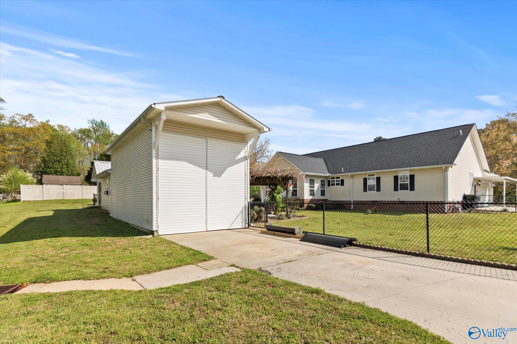 1327 Ponderosa Avenue