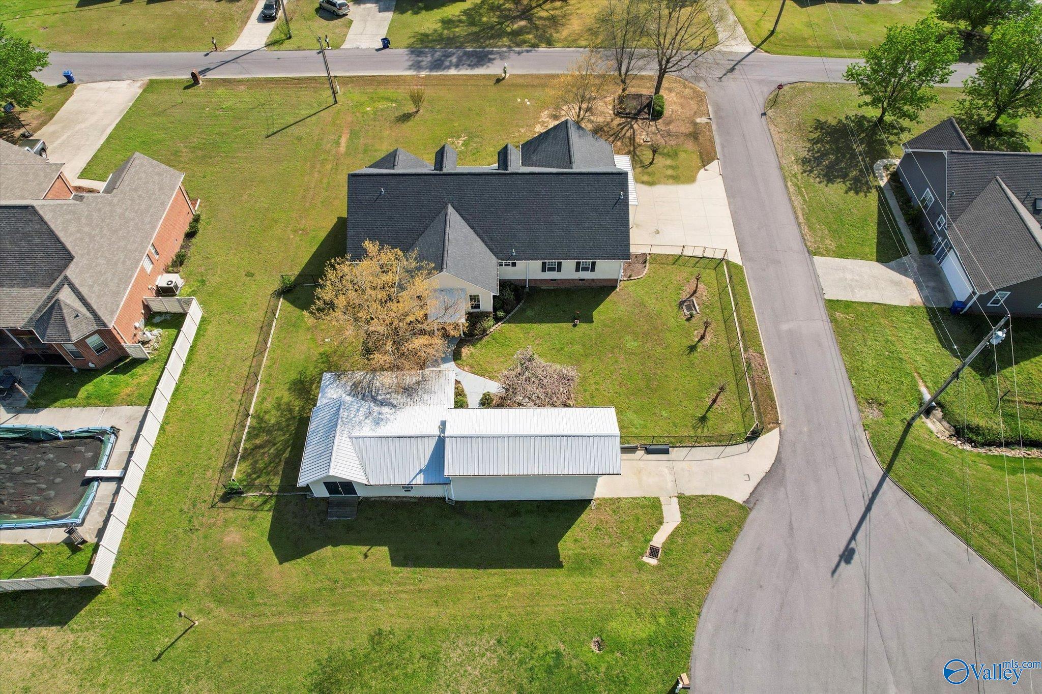 1327 Ponderosa Avenue