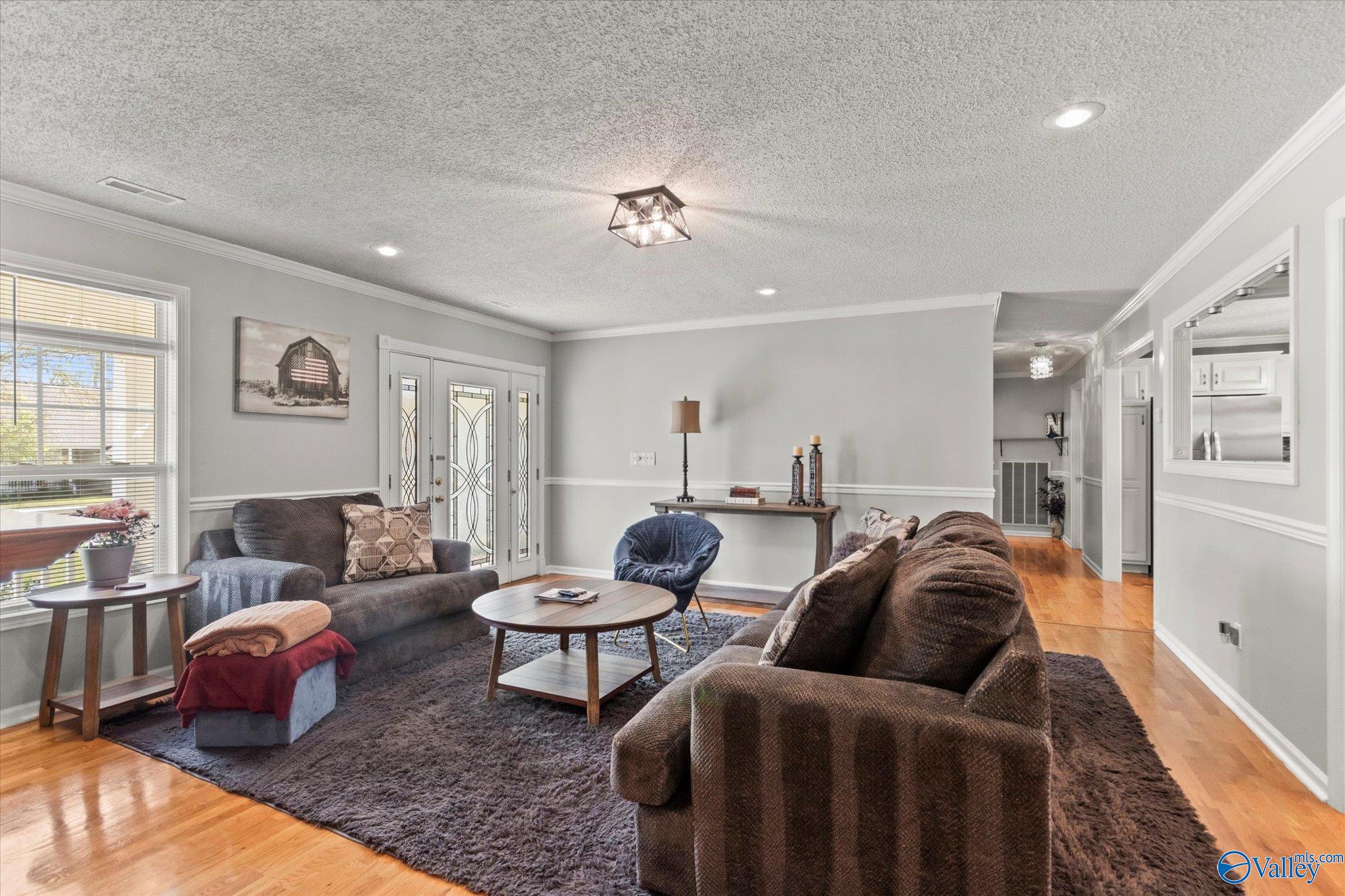 1327 Ponderosa Avenue