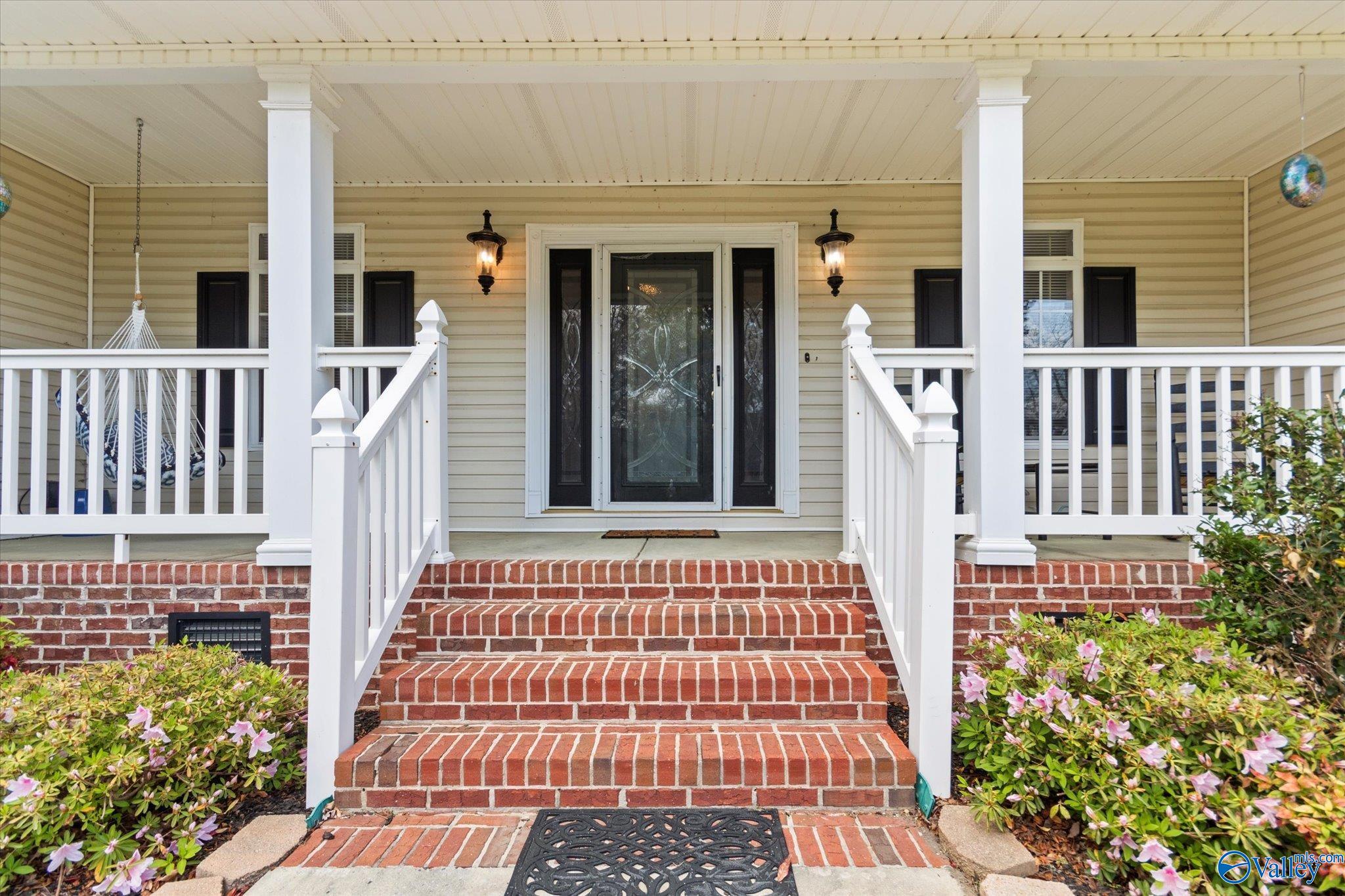 1327 Ponderosa Avenue