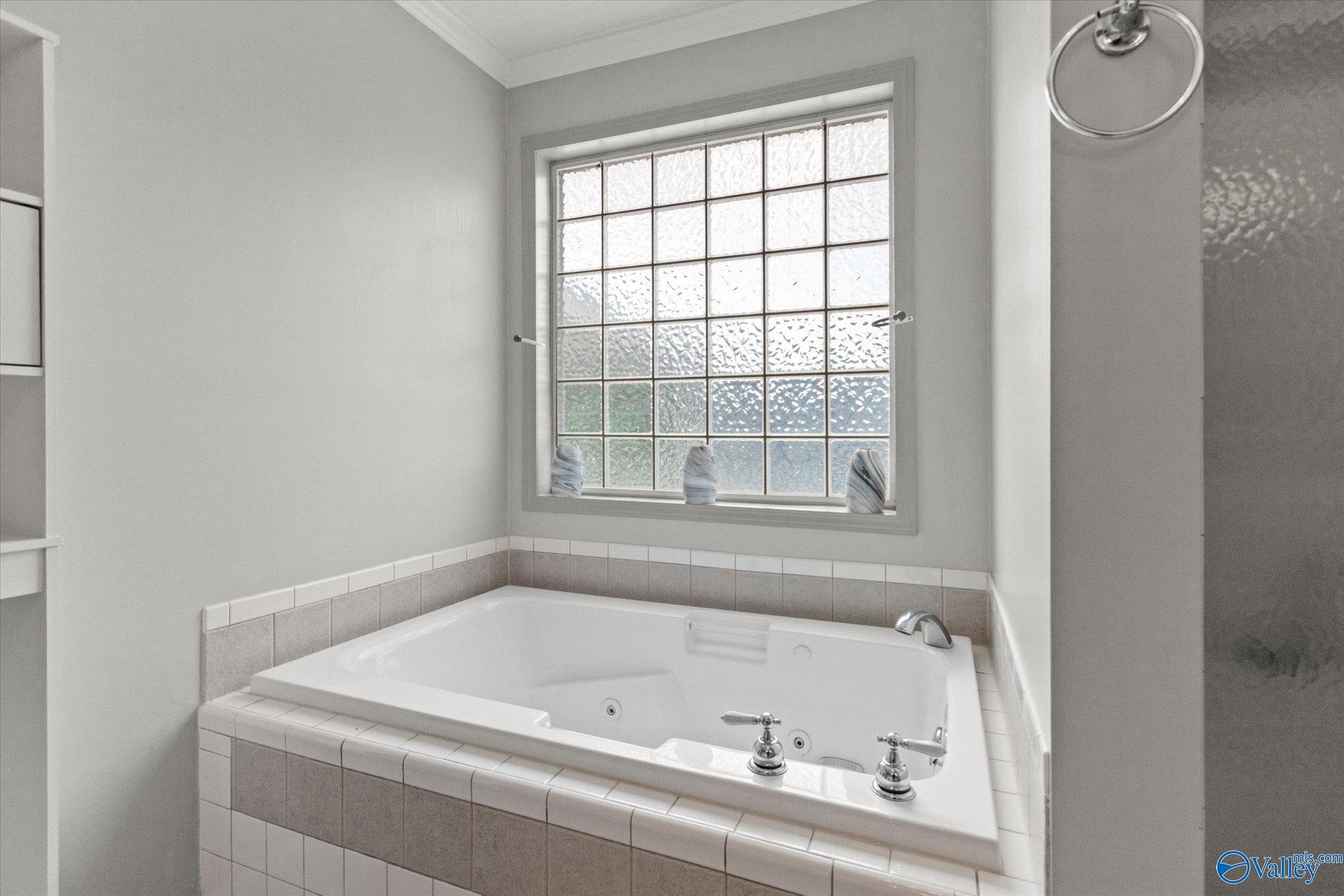 1327 Ponderosa Avenue