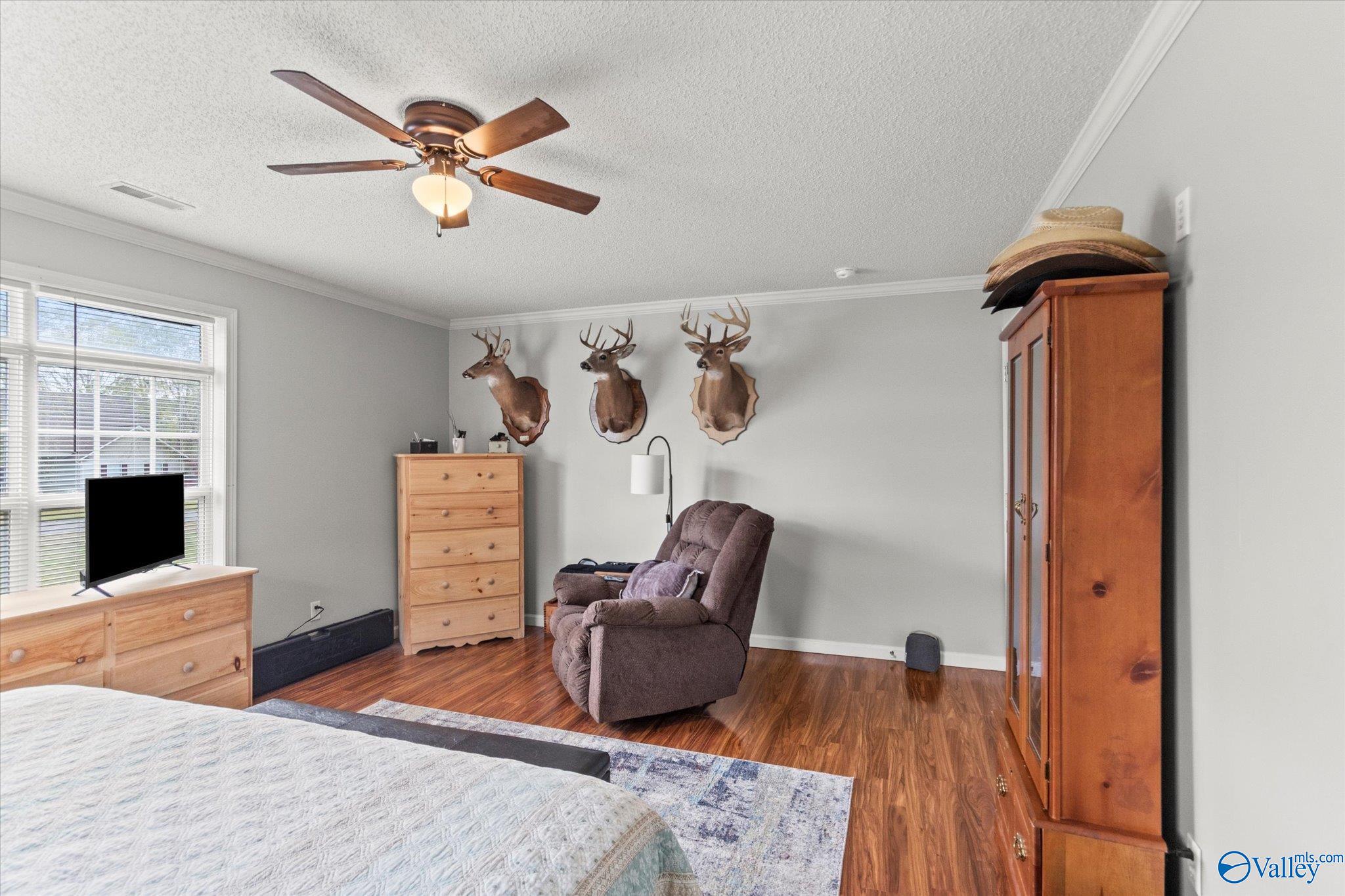 1327 Ponderosa Avenue