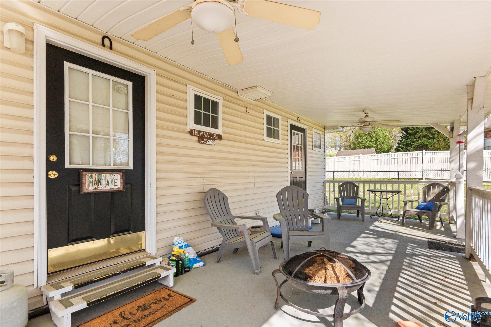 1327 Ponderosa Avenue