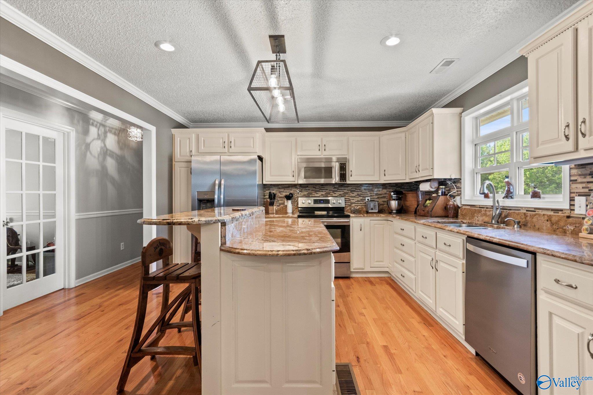 1327 Ponderosa Avenue