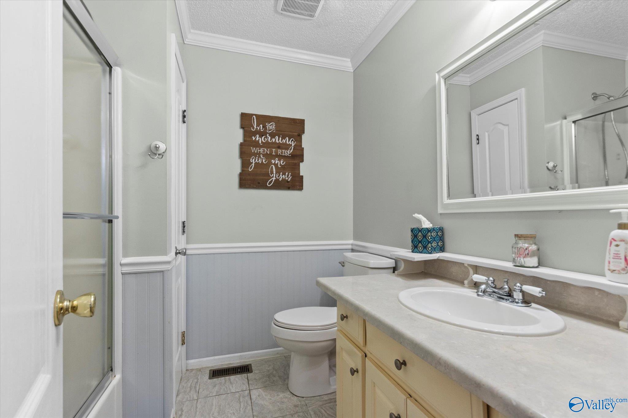 1327 Ponderosa Avenue