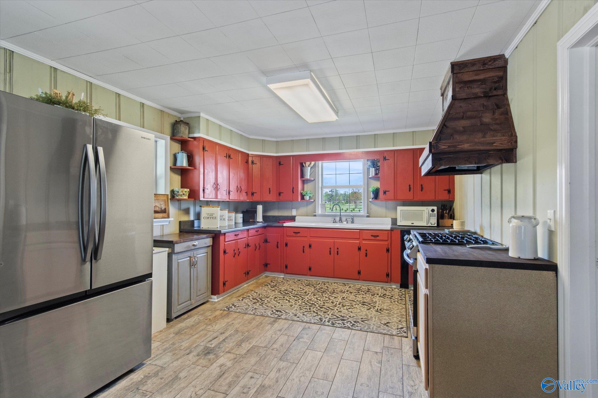 447 East Henderson Road