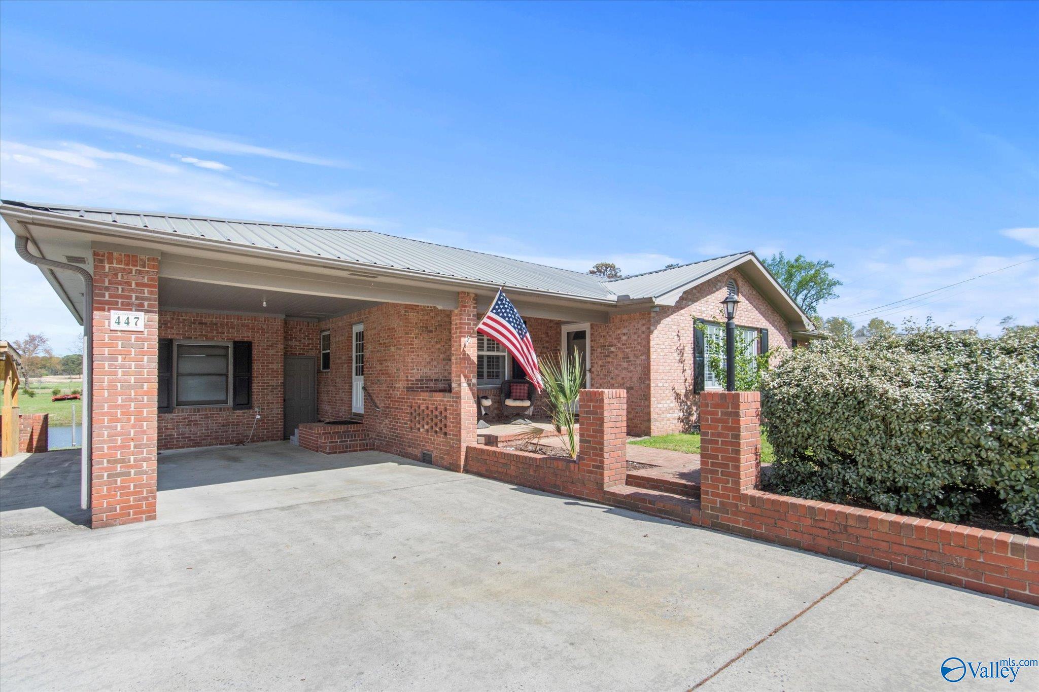 447 East Henderson Road