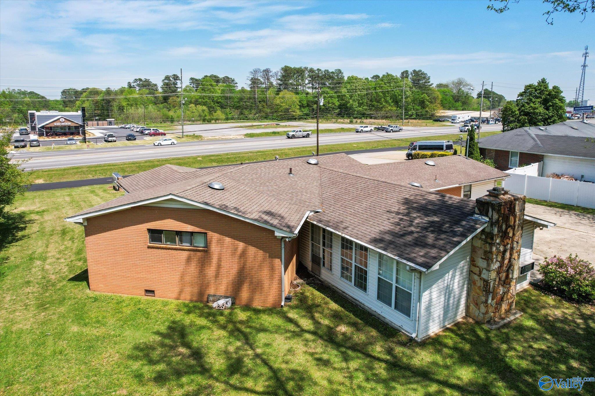 8523 US Highway 431