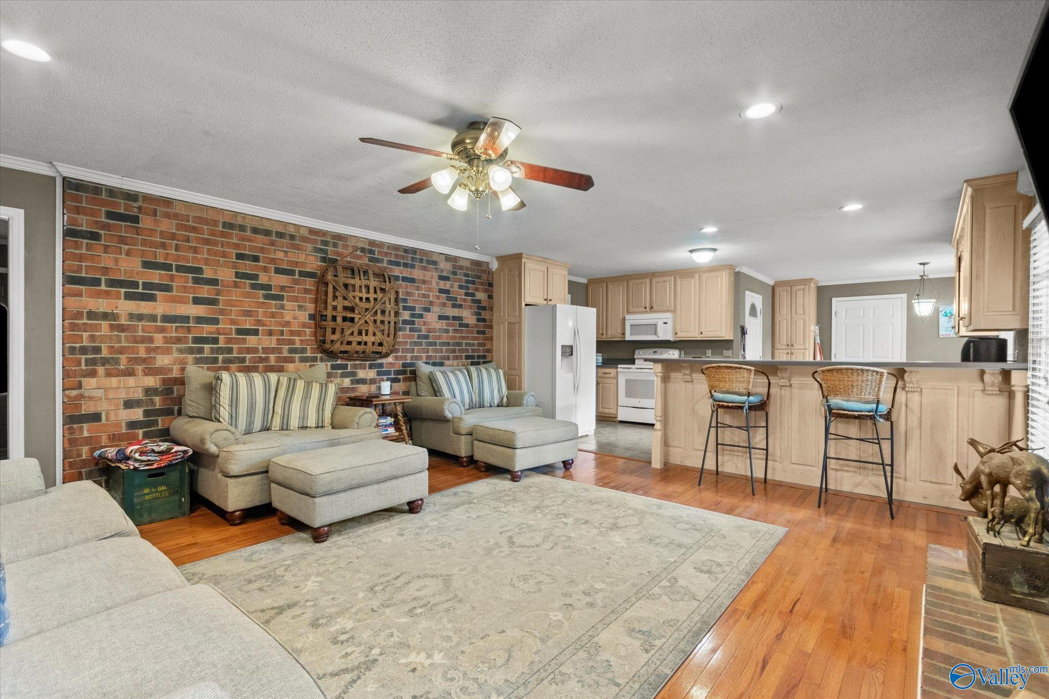 100 Cumberland Circle