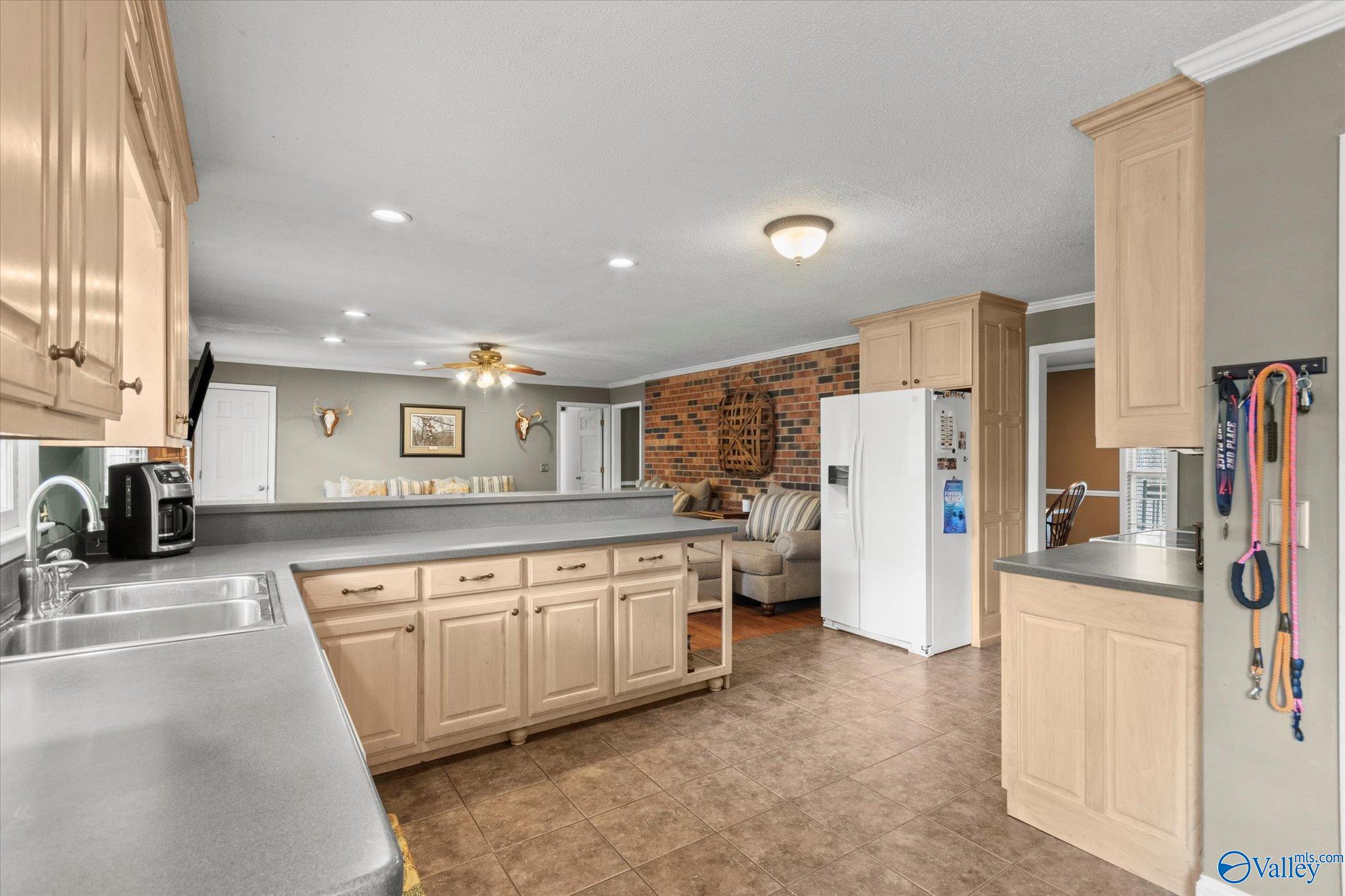 100 Cumberland Circle