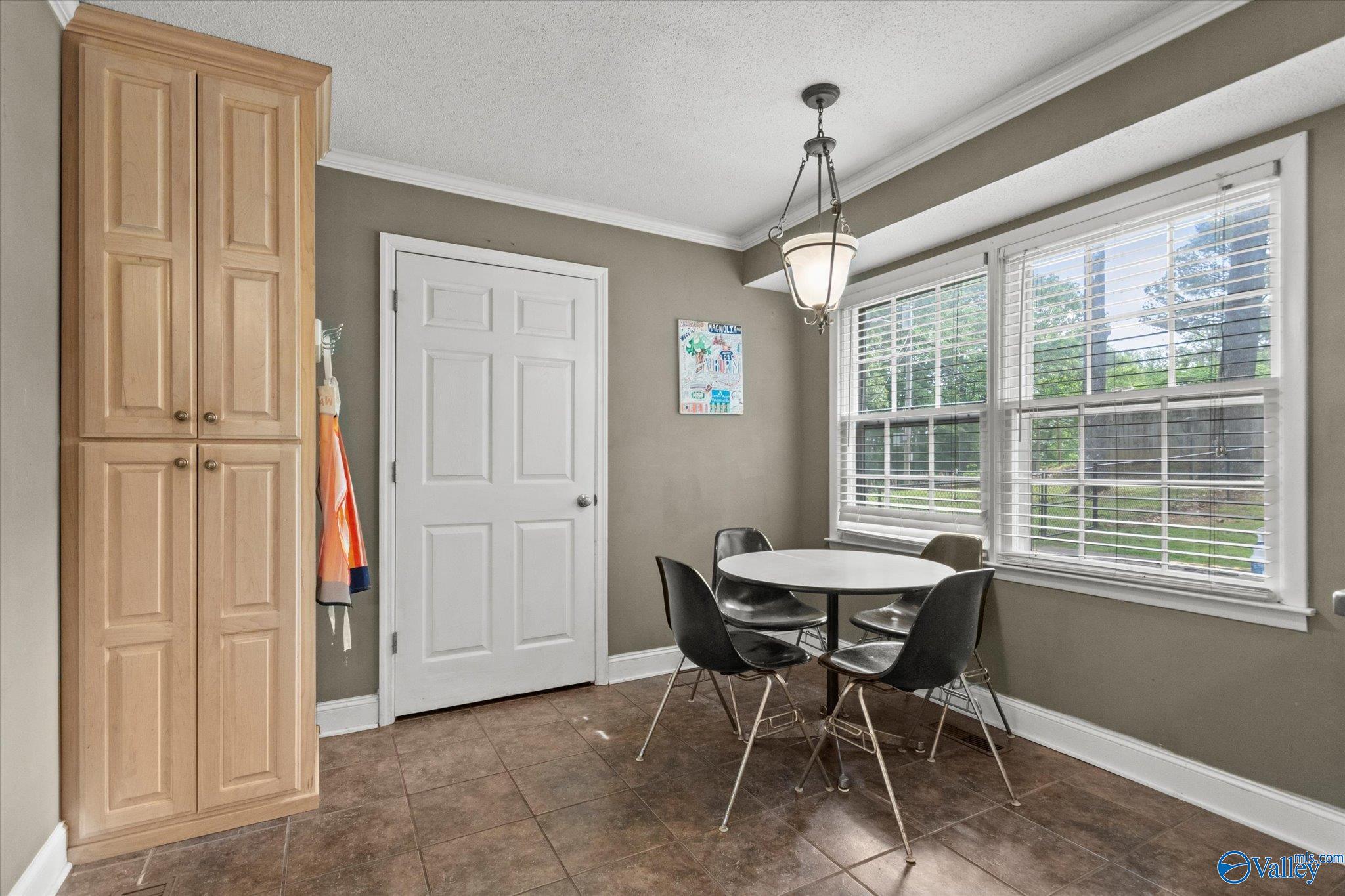 100 Cumberland Circle