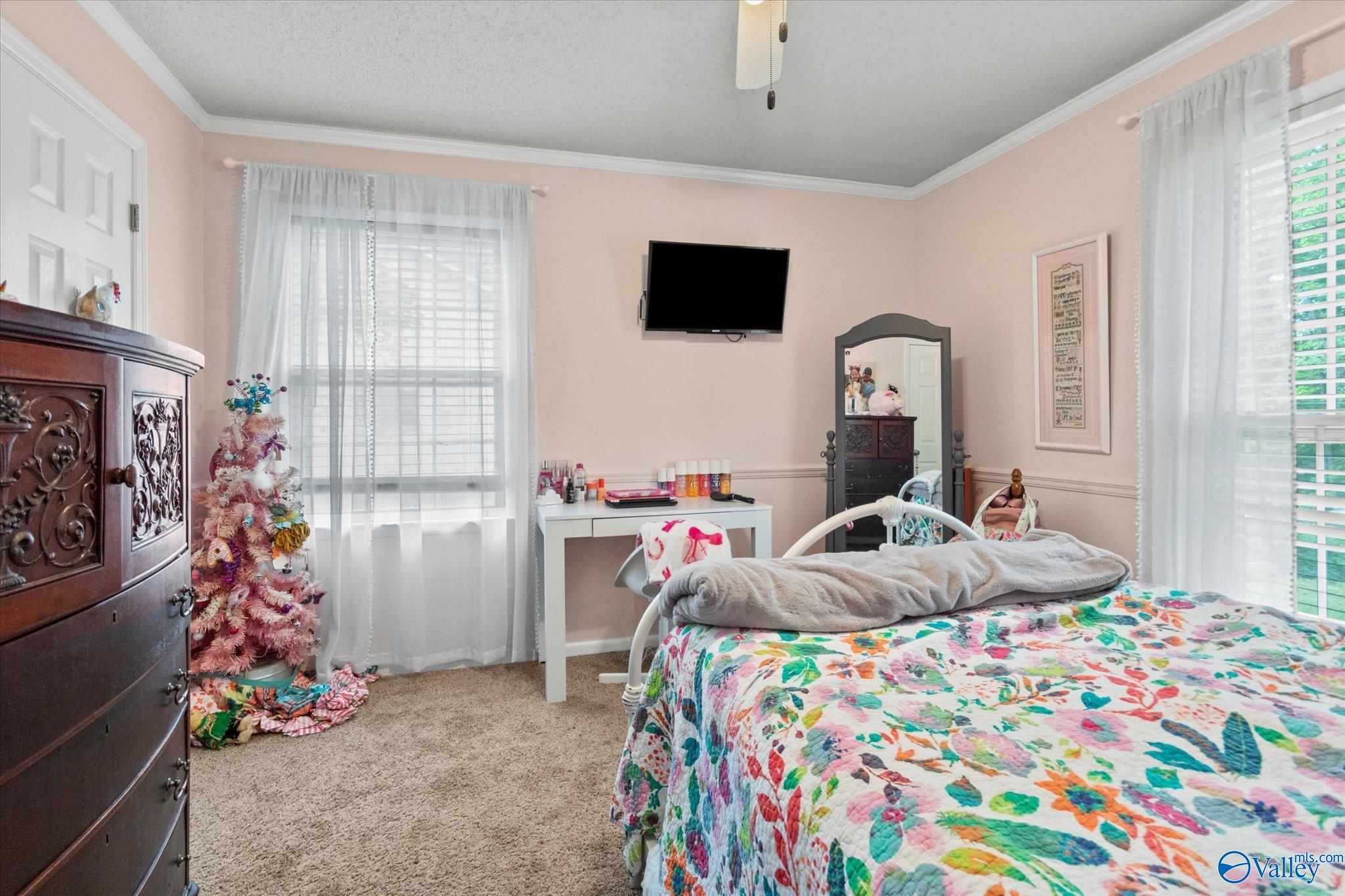 100 Cumberland Circle