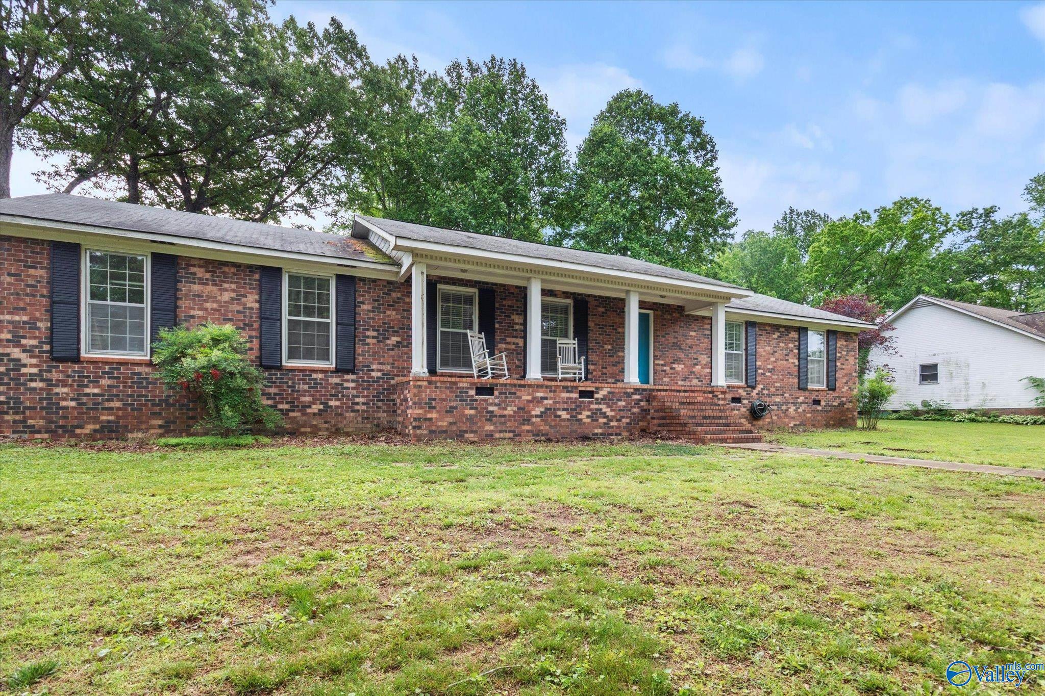 100 Cumberland Circle