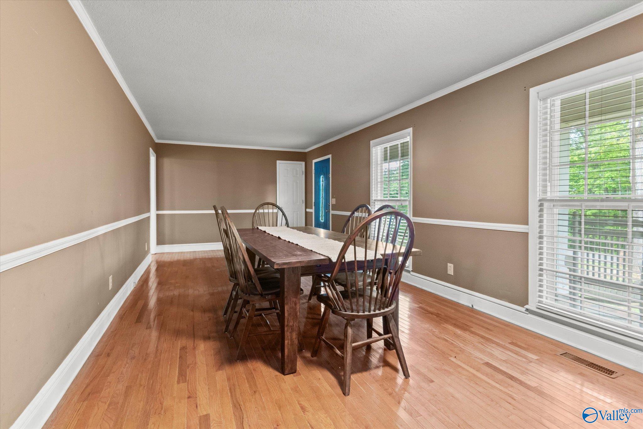 100 Cumberland Circle