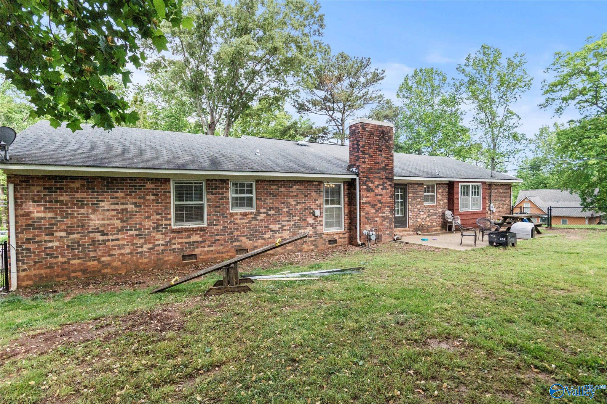 100 Cumberland Circle