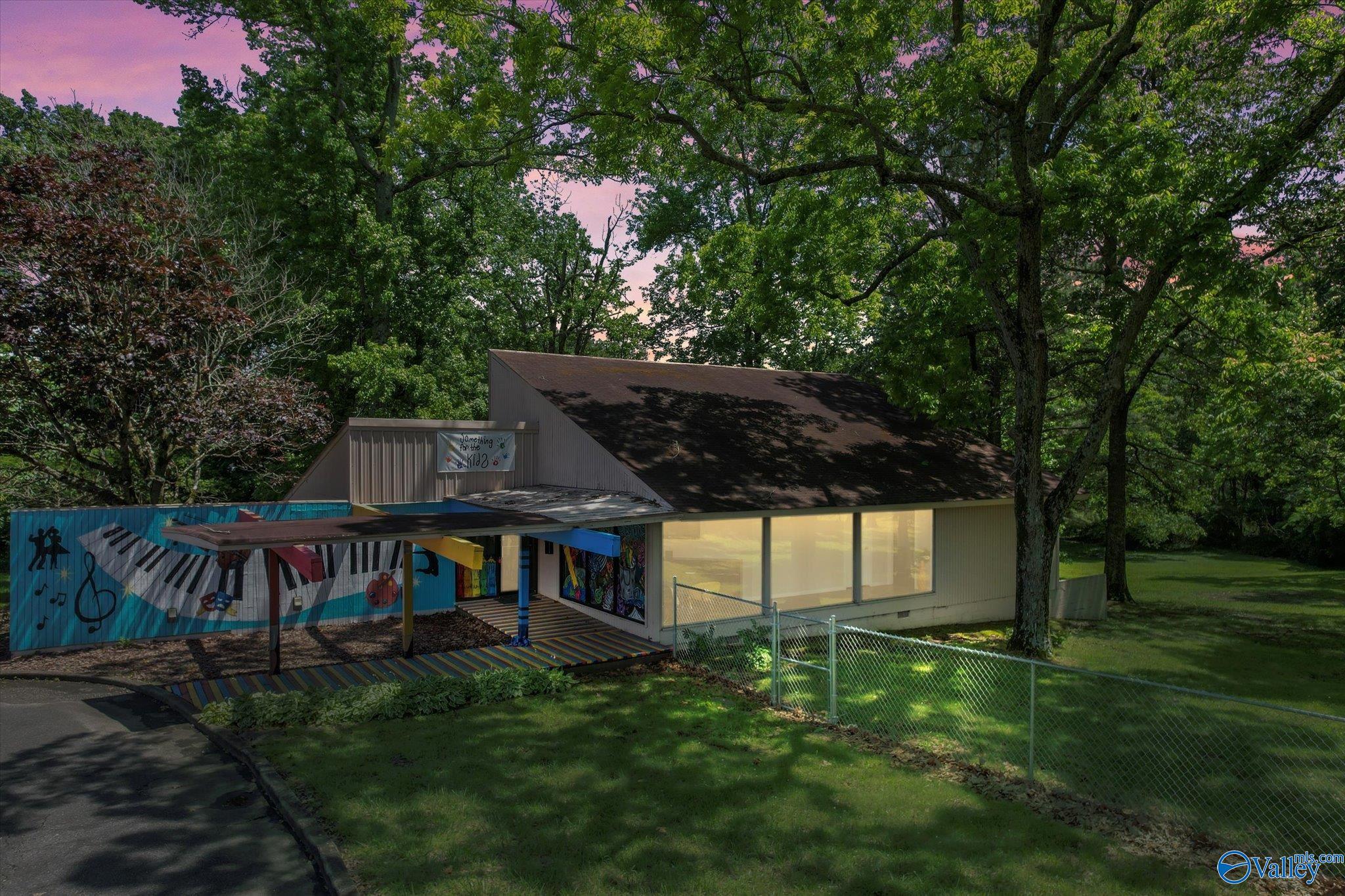 633 Cullman Road