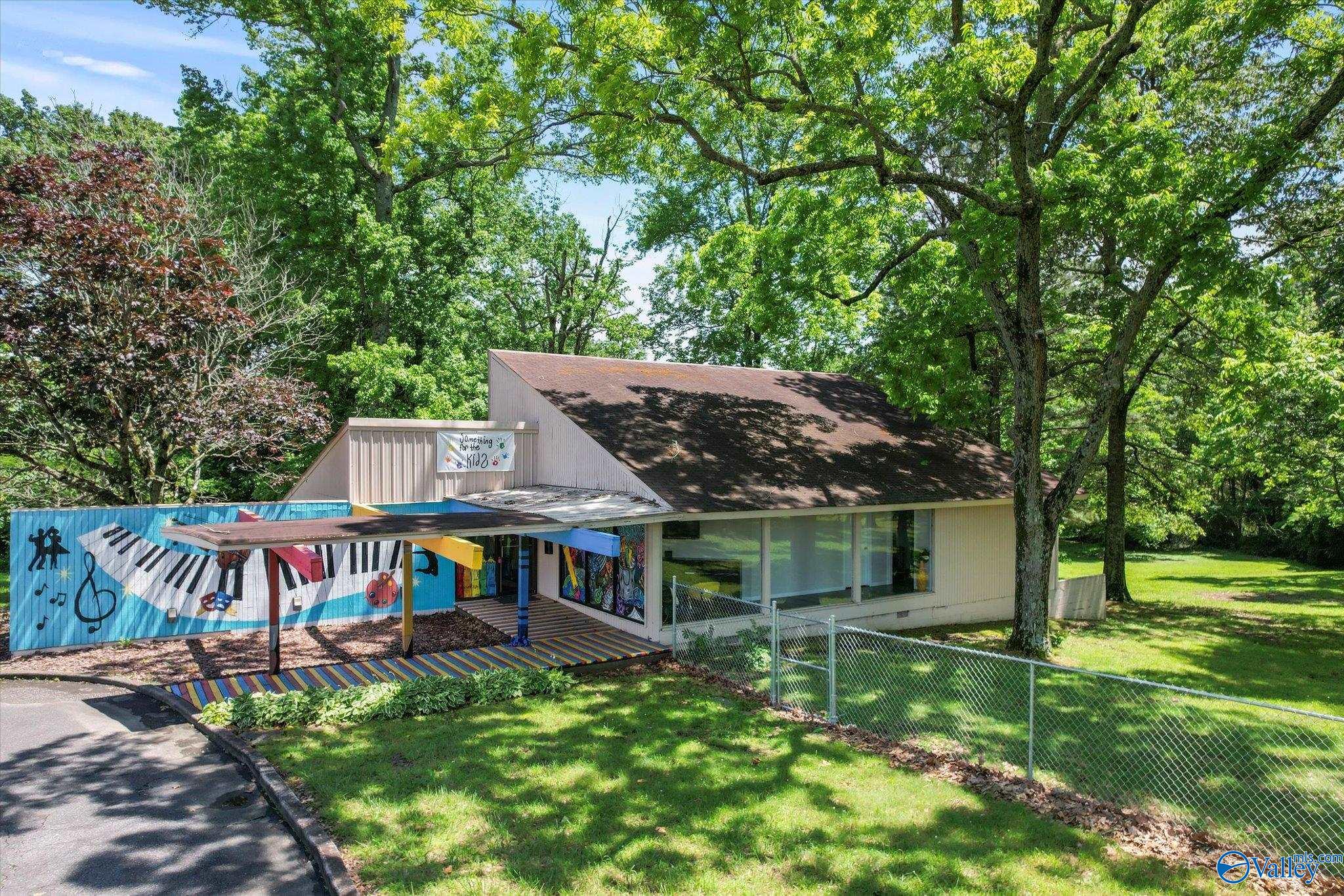 633 Cullman Road