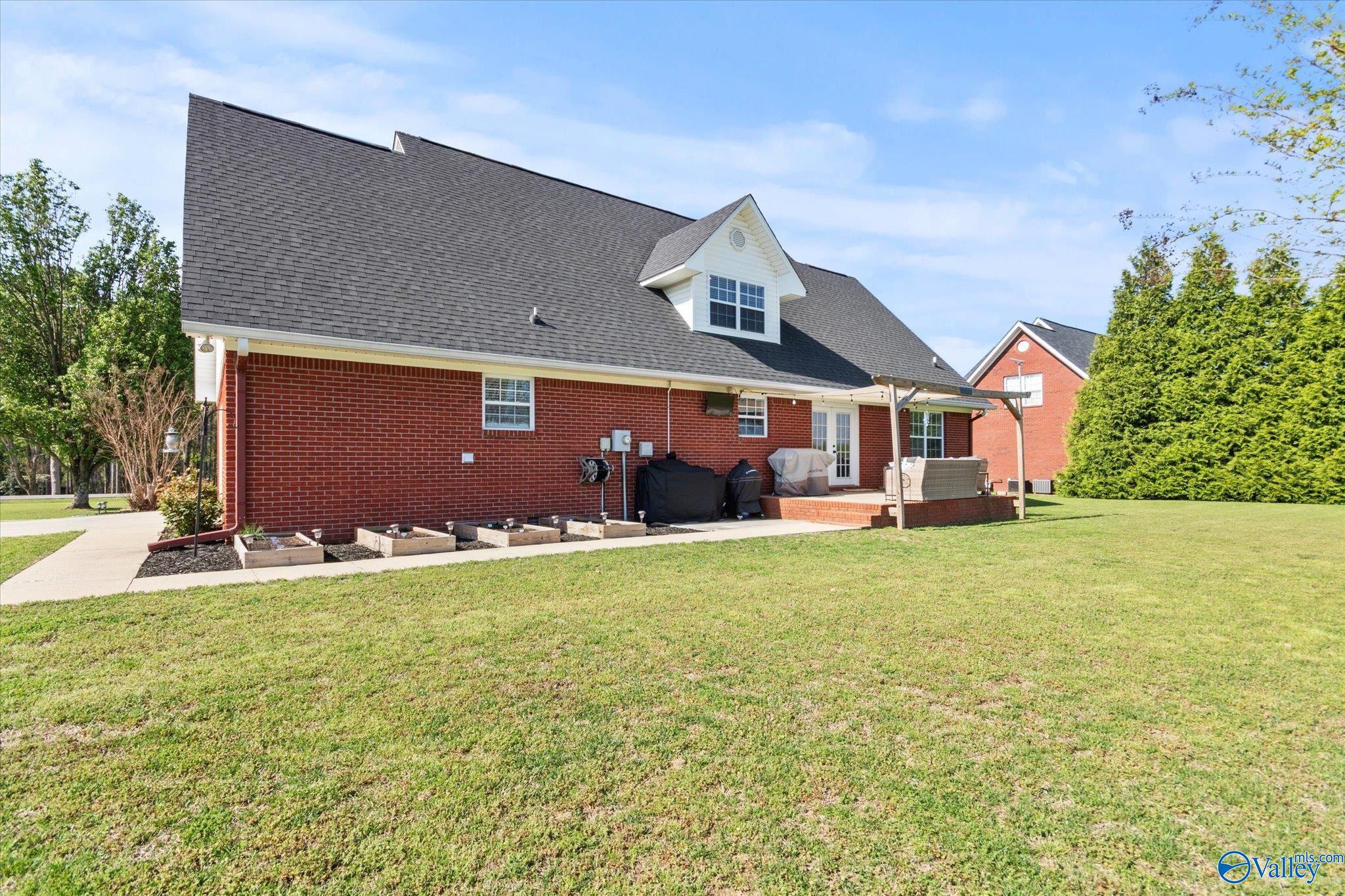 1032 East Main Street
