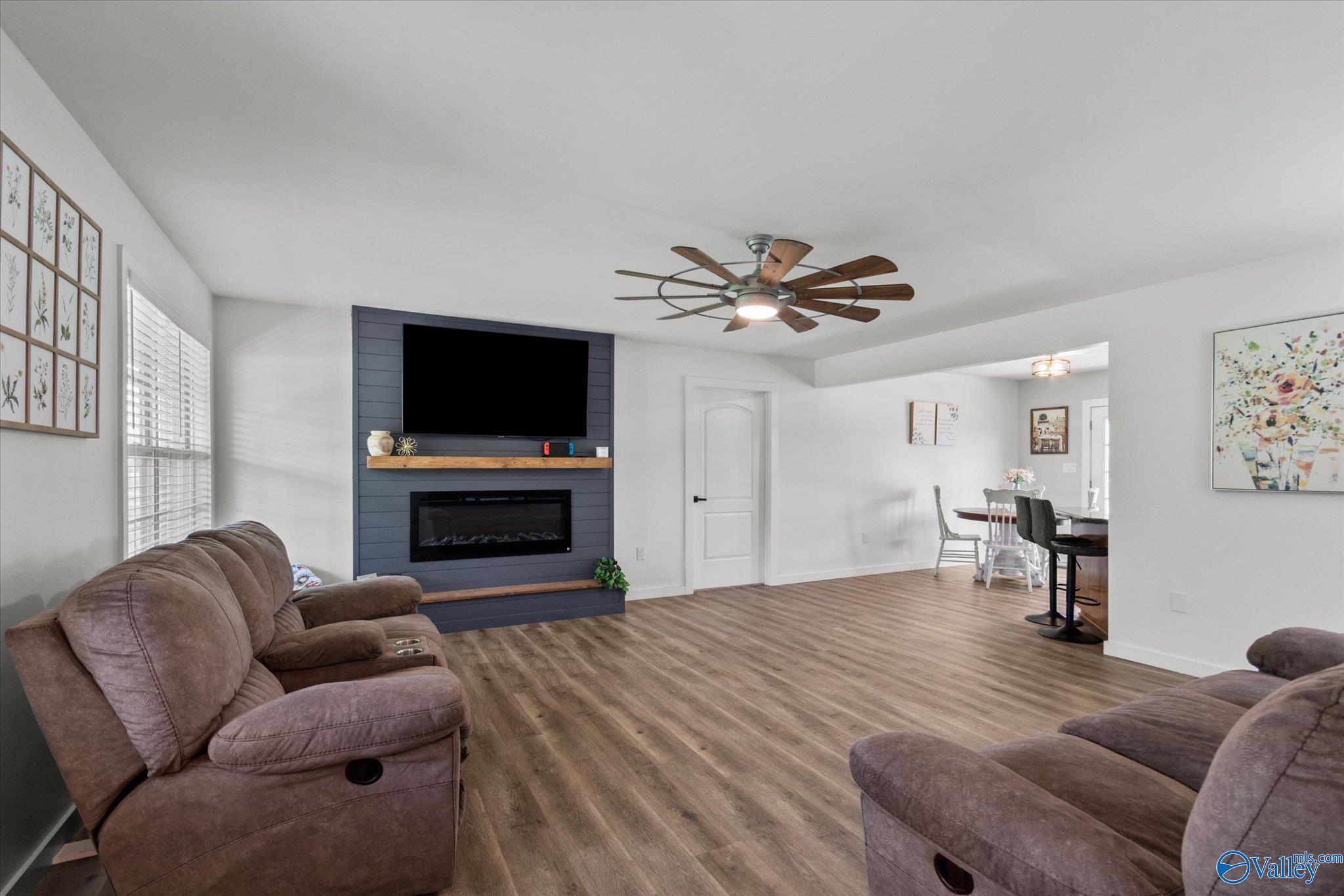 1032 East Main Street