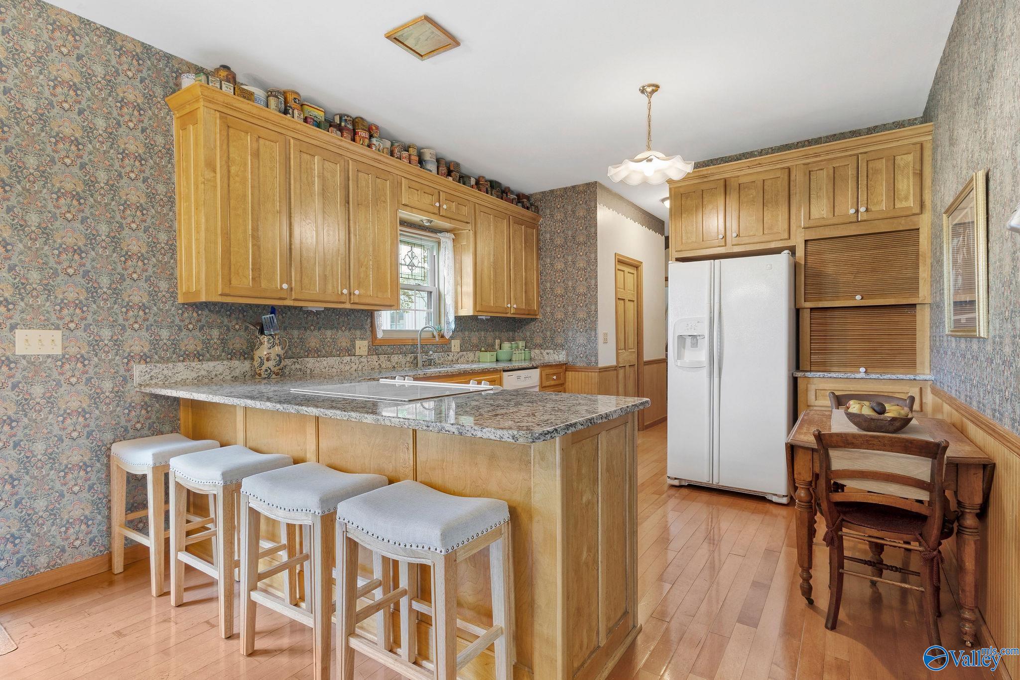 1045 Alexander Road