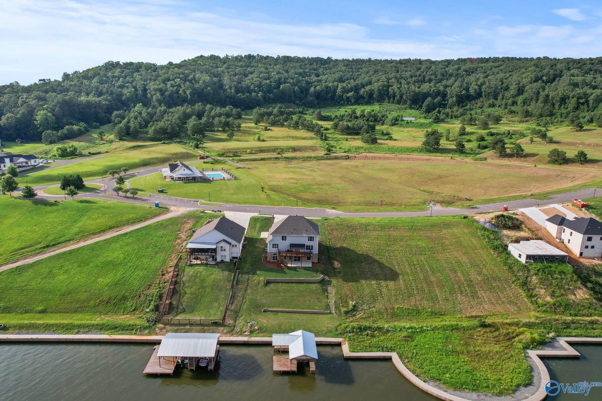 126 North Harbor Drive