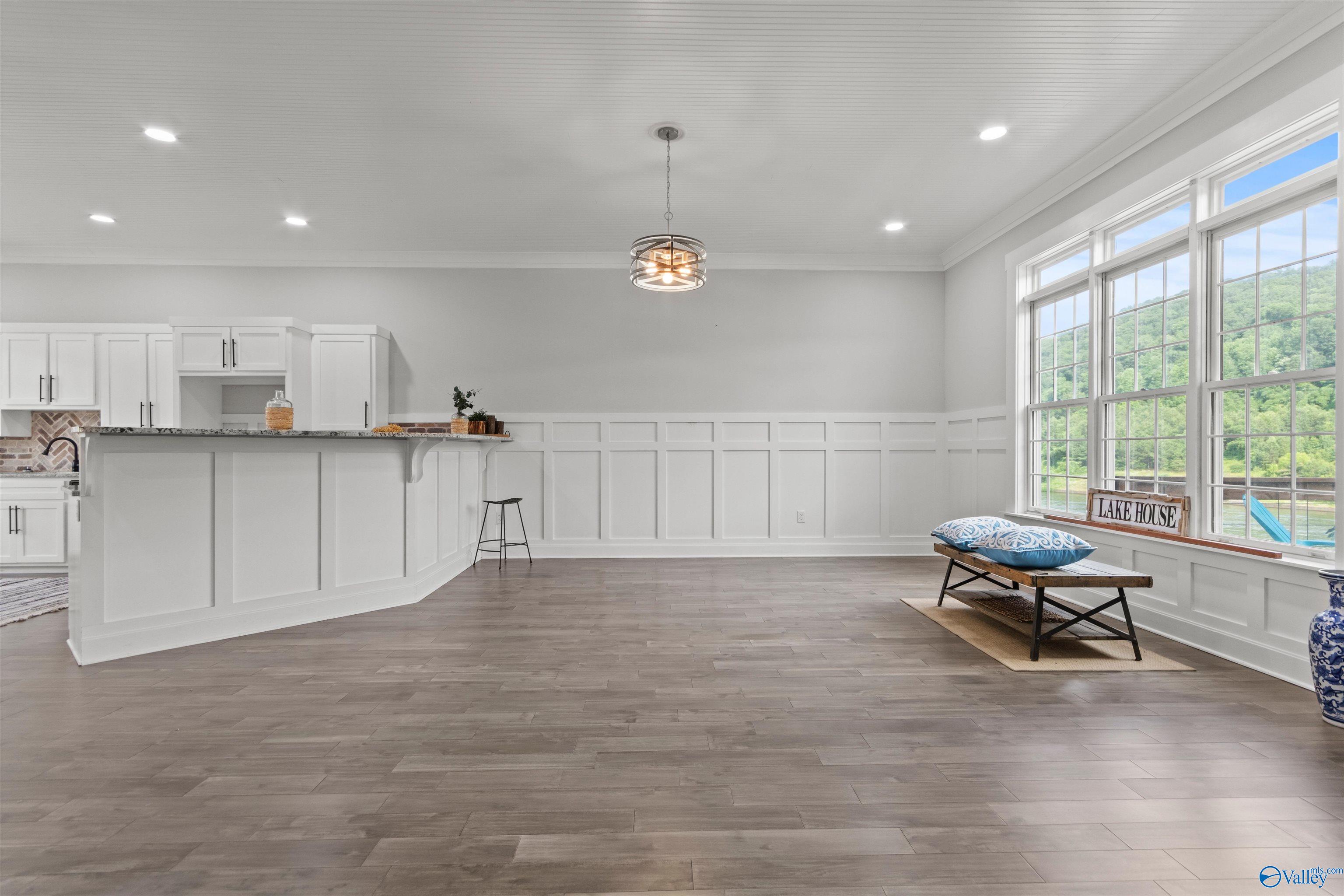 126 North Harbor Drive
