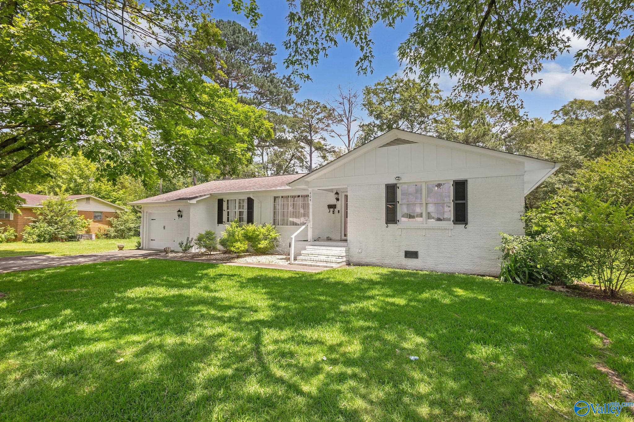 609 Elder Street