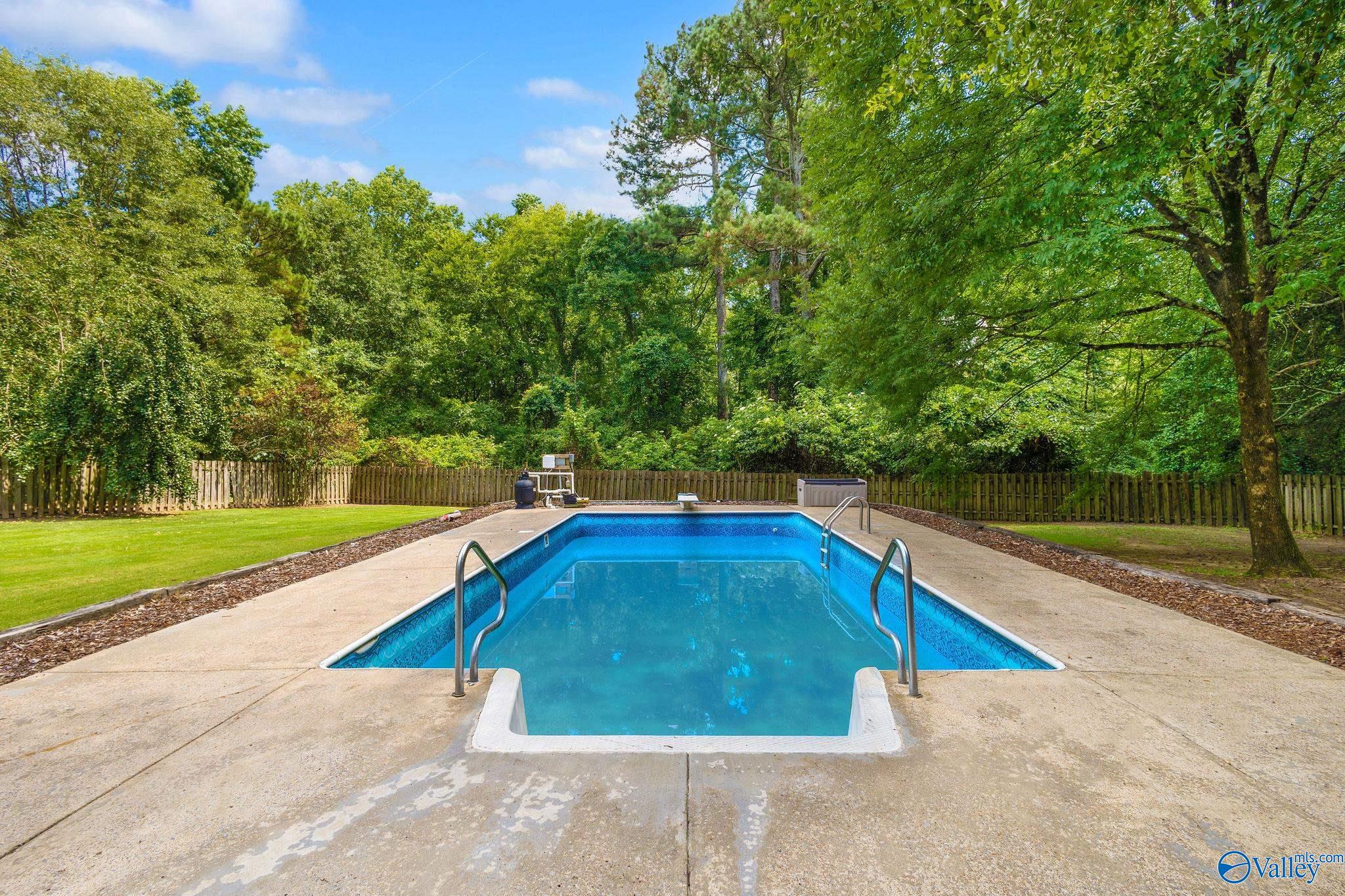 50 Benton Lane