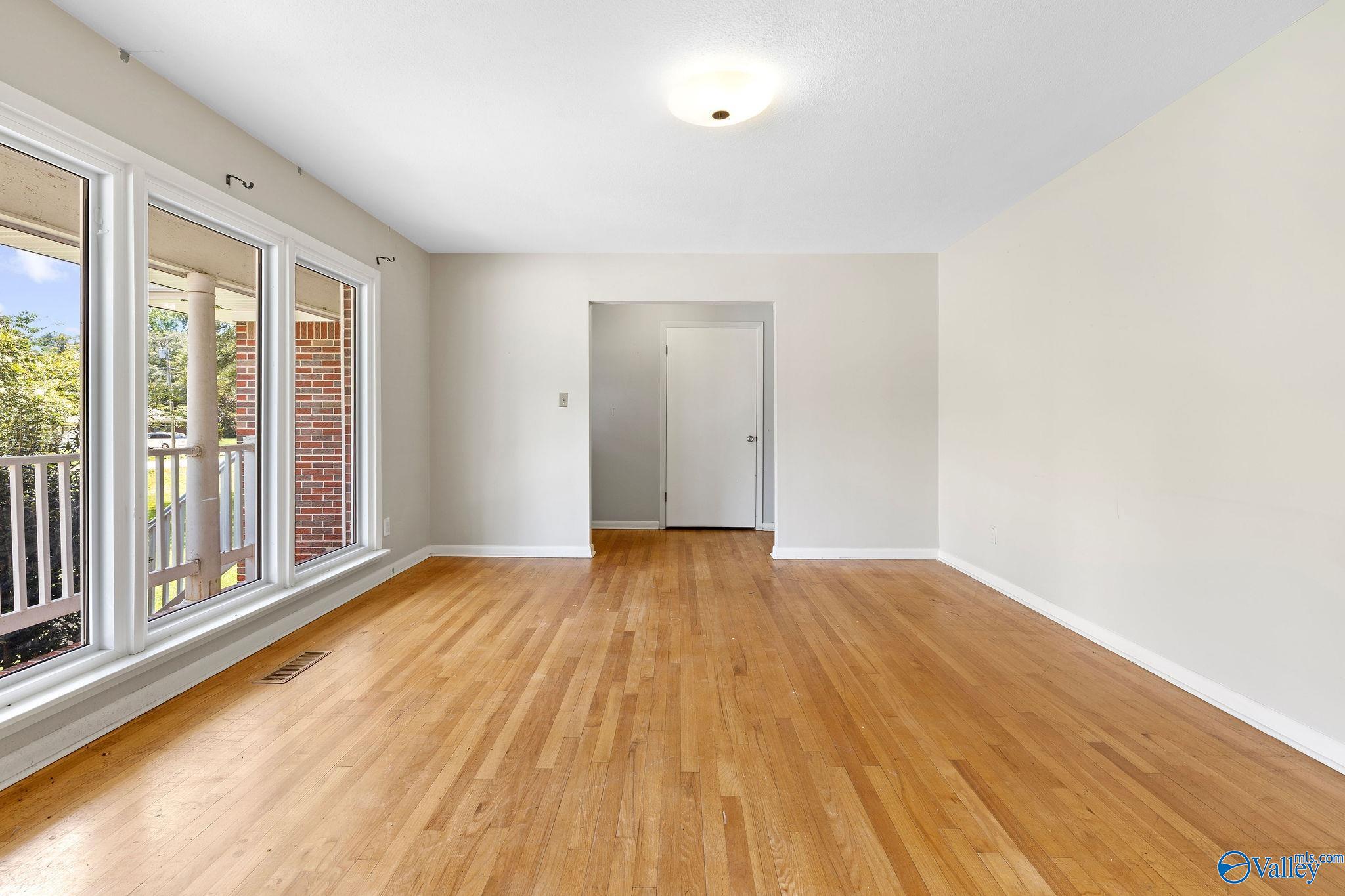 312 North Edmondson