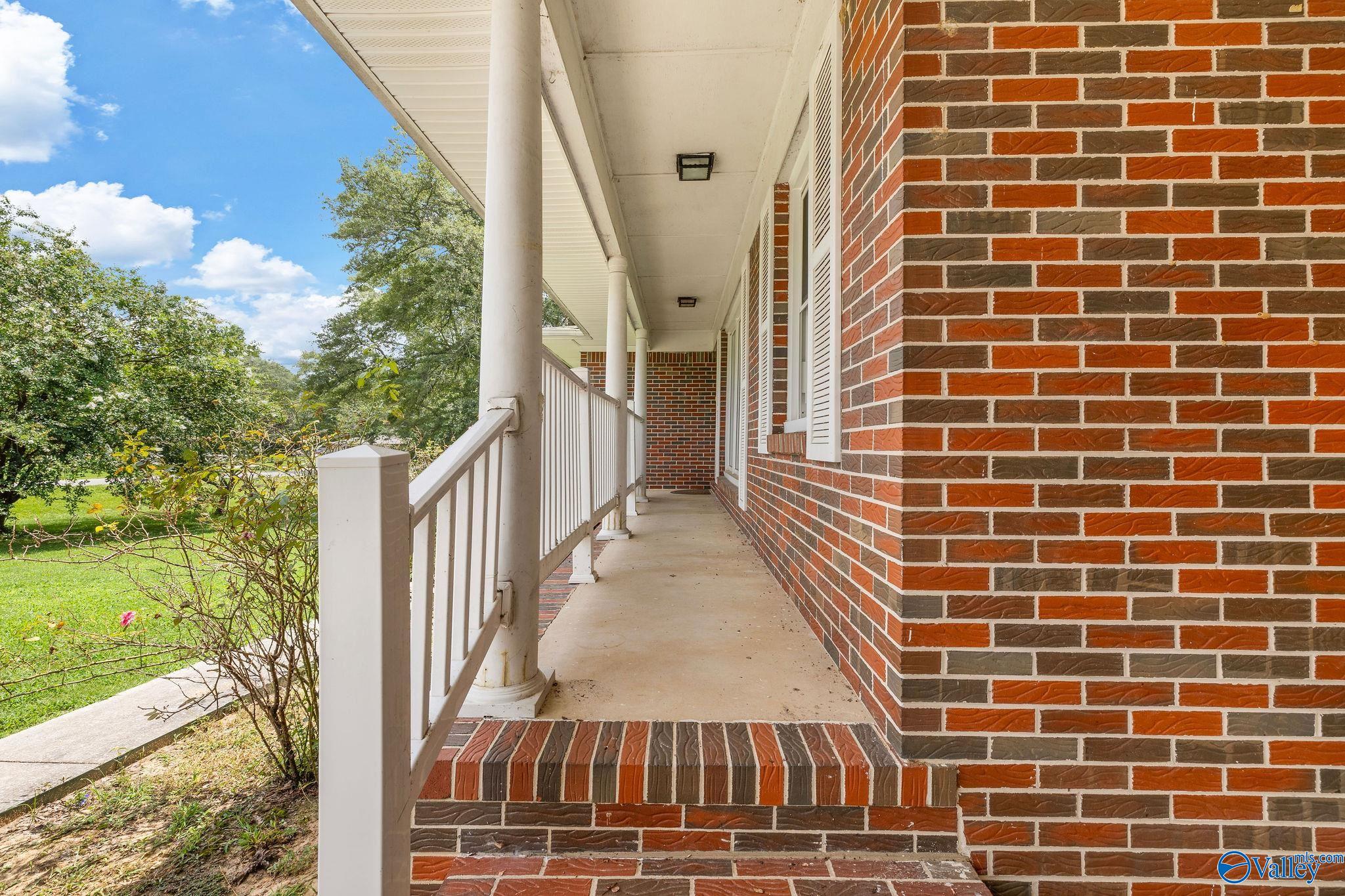 312 North Edmondson