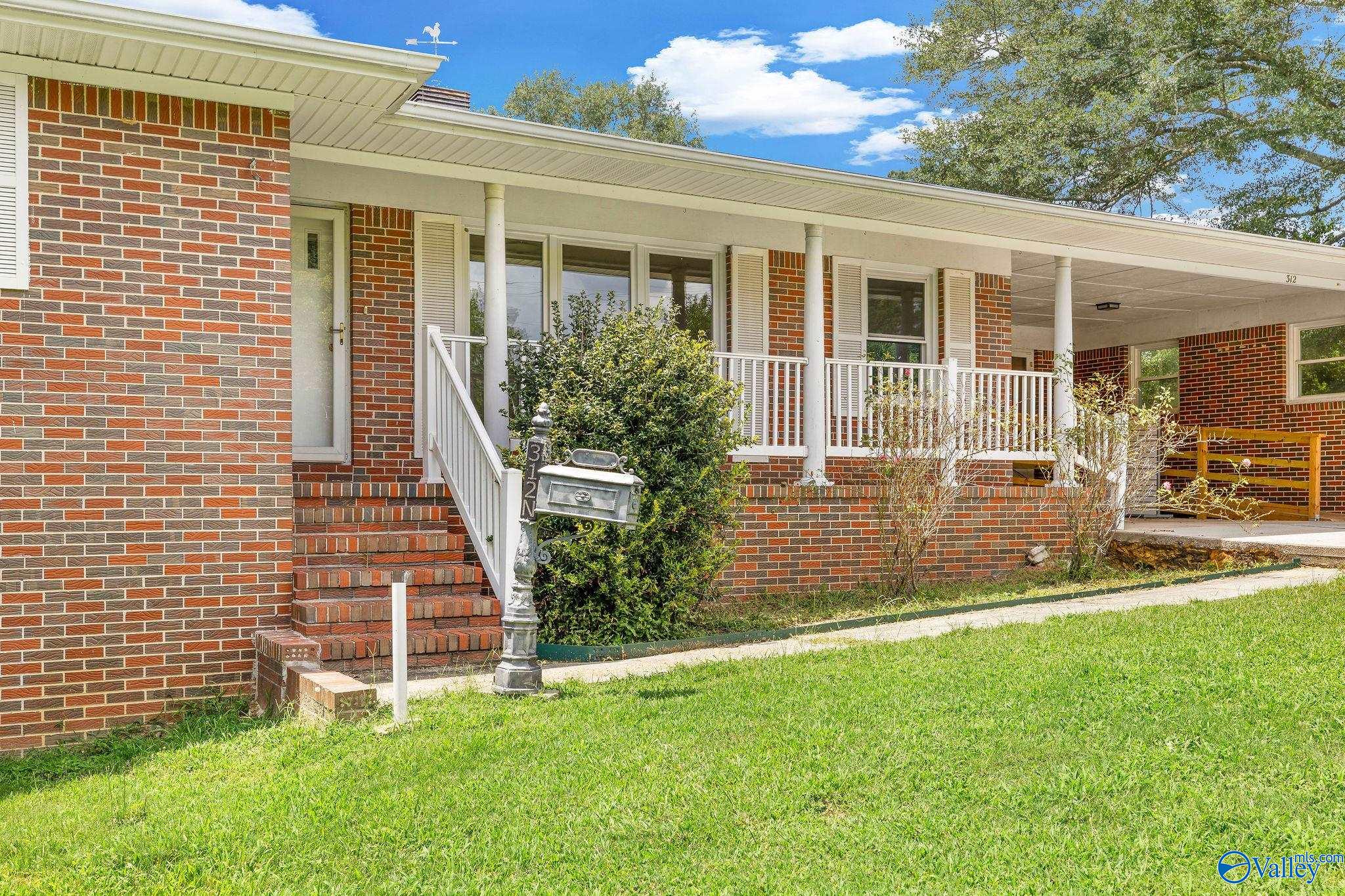 312 North Edmondson