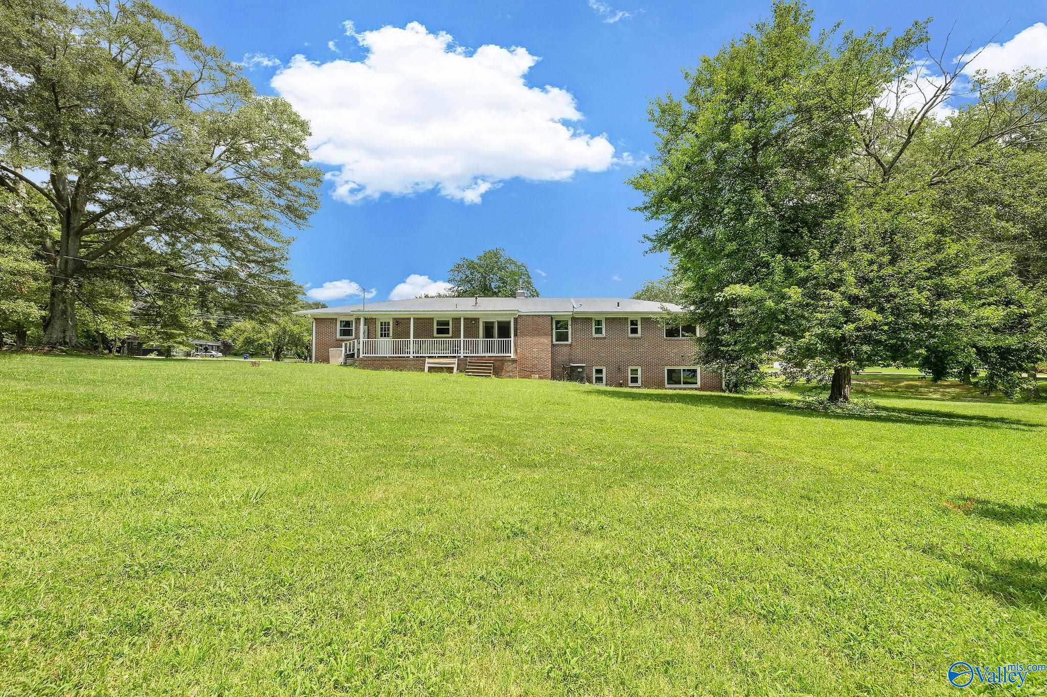 312 North Edmondson