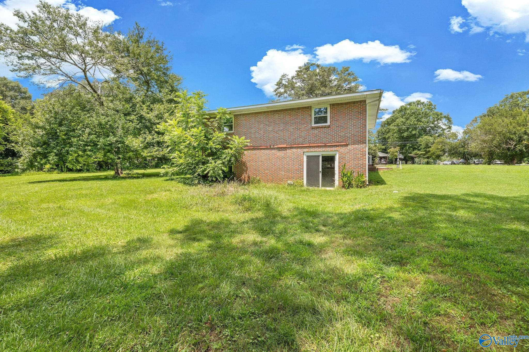 312 North Edmondson