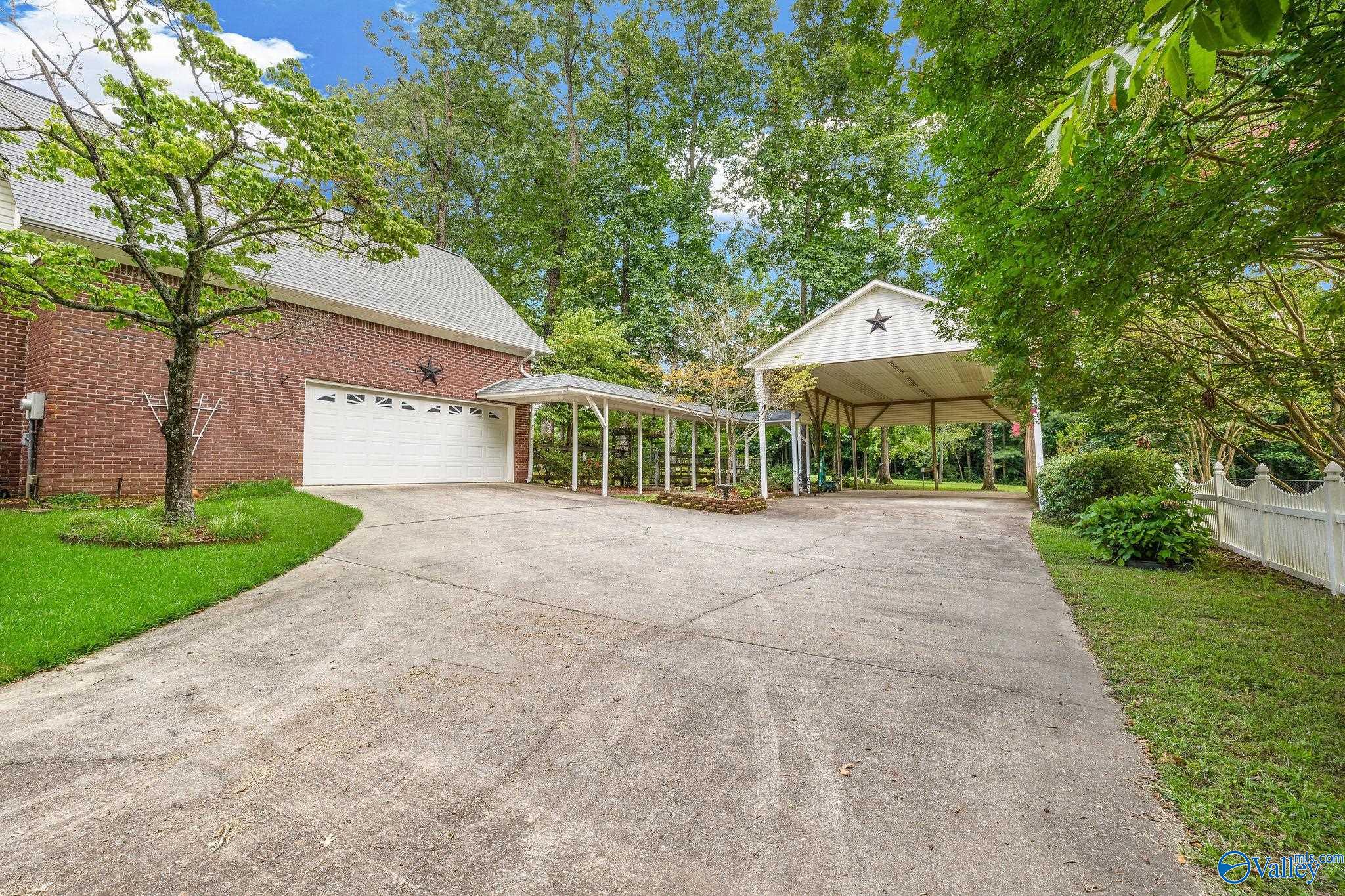 155 Ashworth Lane
