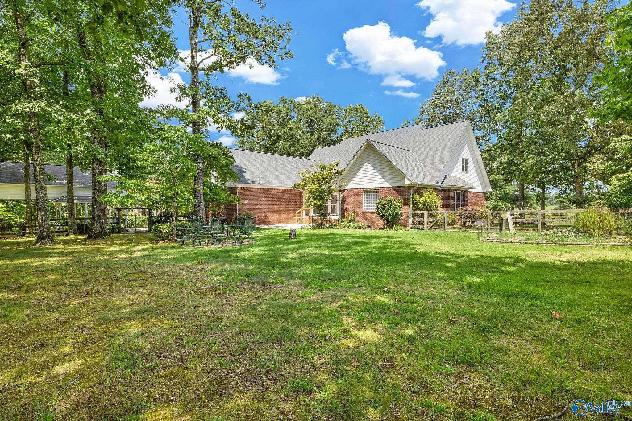 155 Ashworth Lane