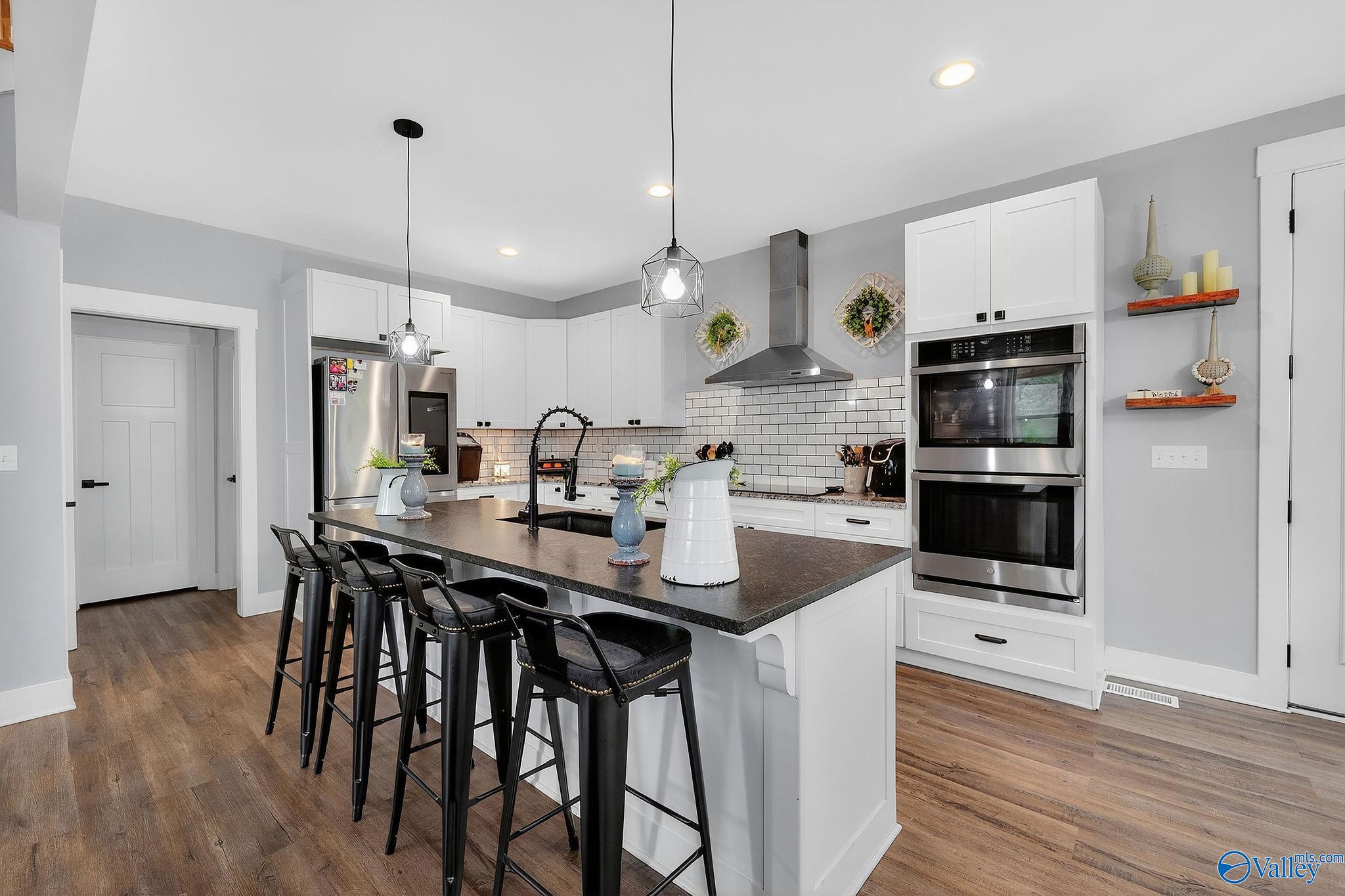 2216 White Elephant Road