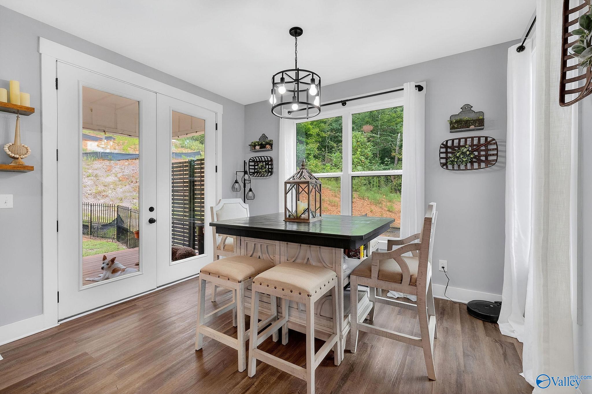 2216 White Elephant Road