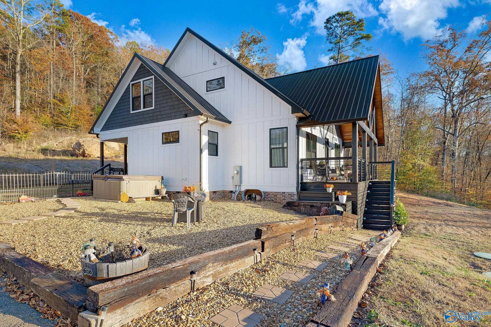 2216 White Elephant Road