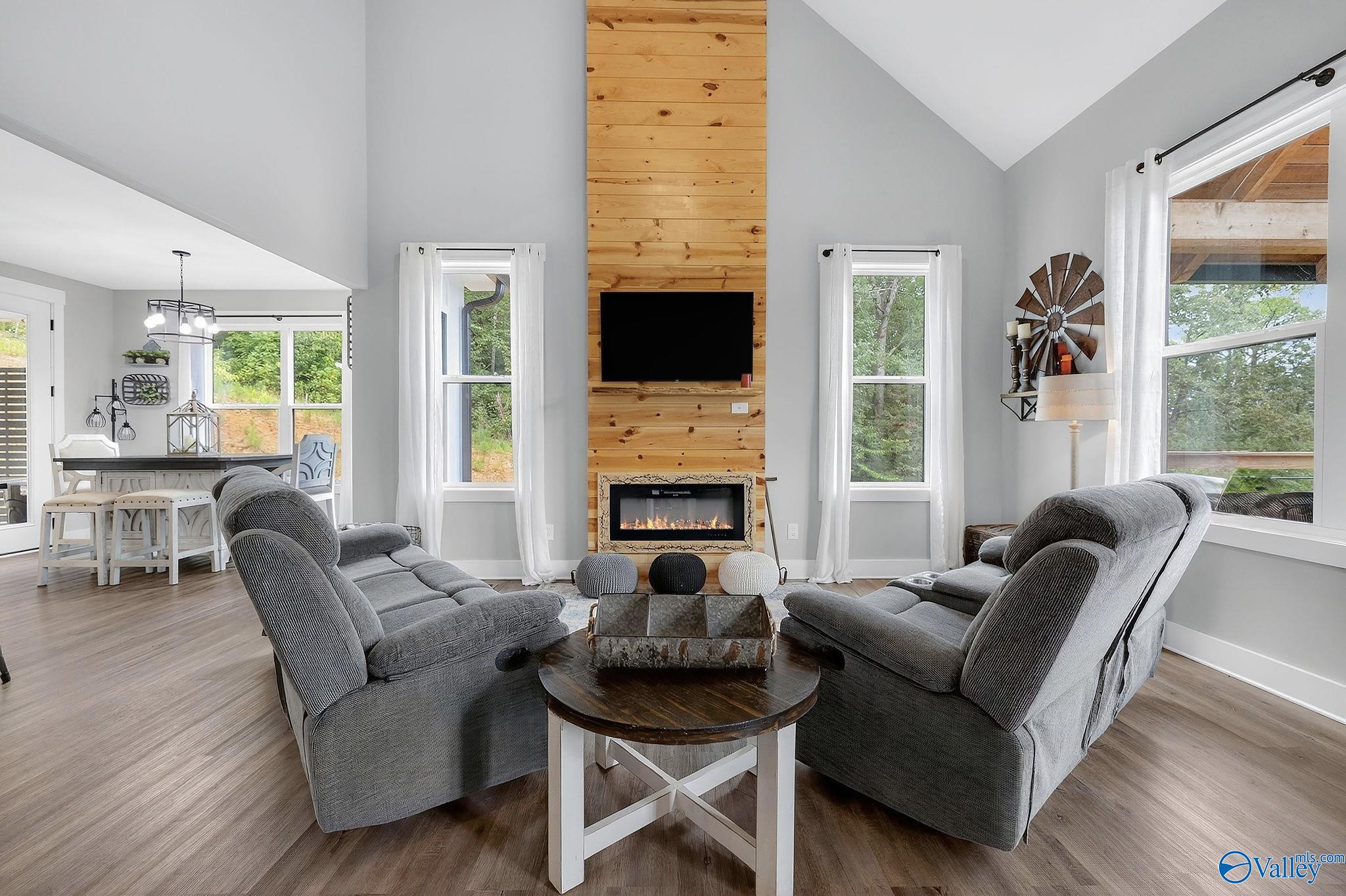 2216 White Elephant Road