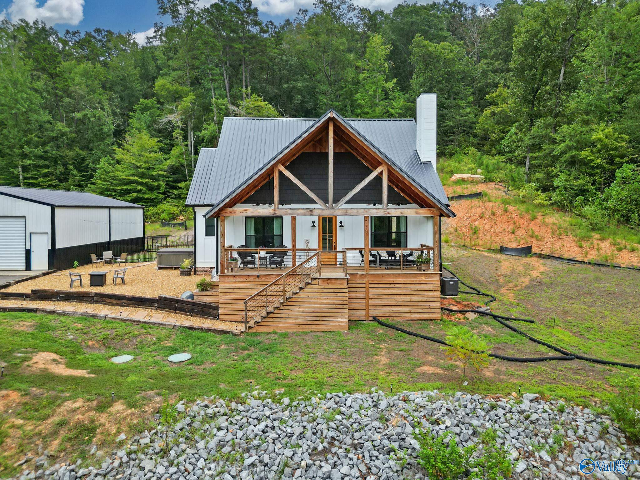 2216 White Elephant Road