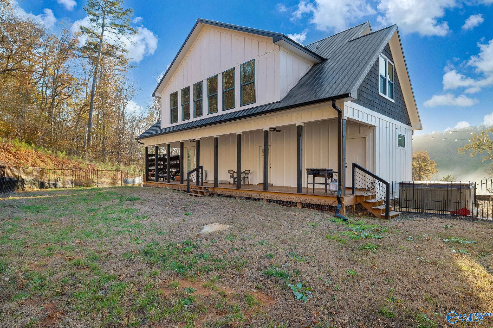 2216 White Elephant Road