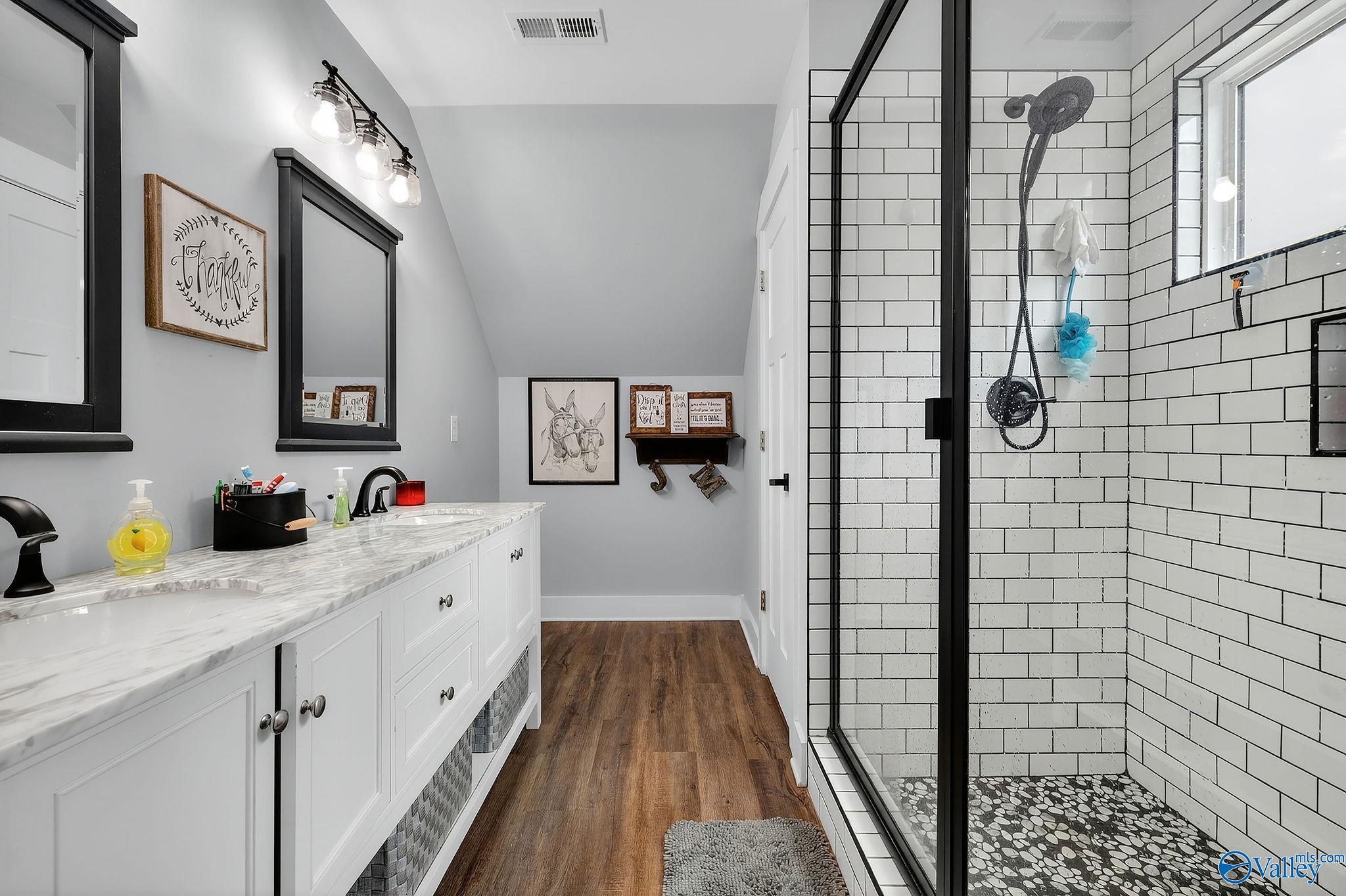 2216 White Elephant Road