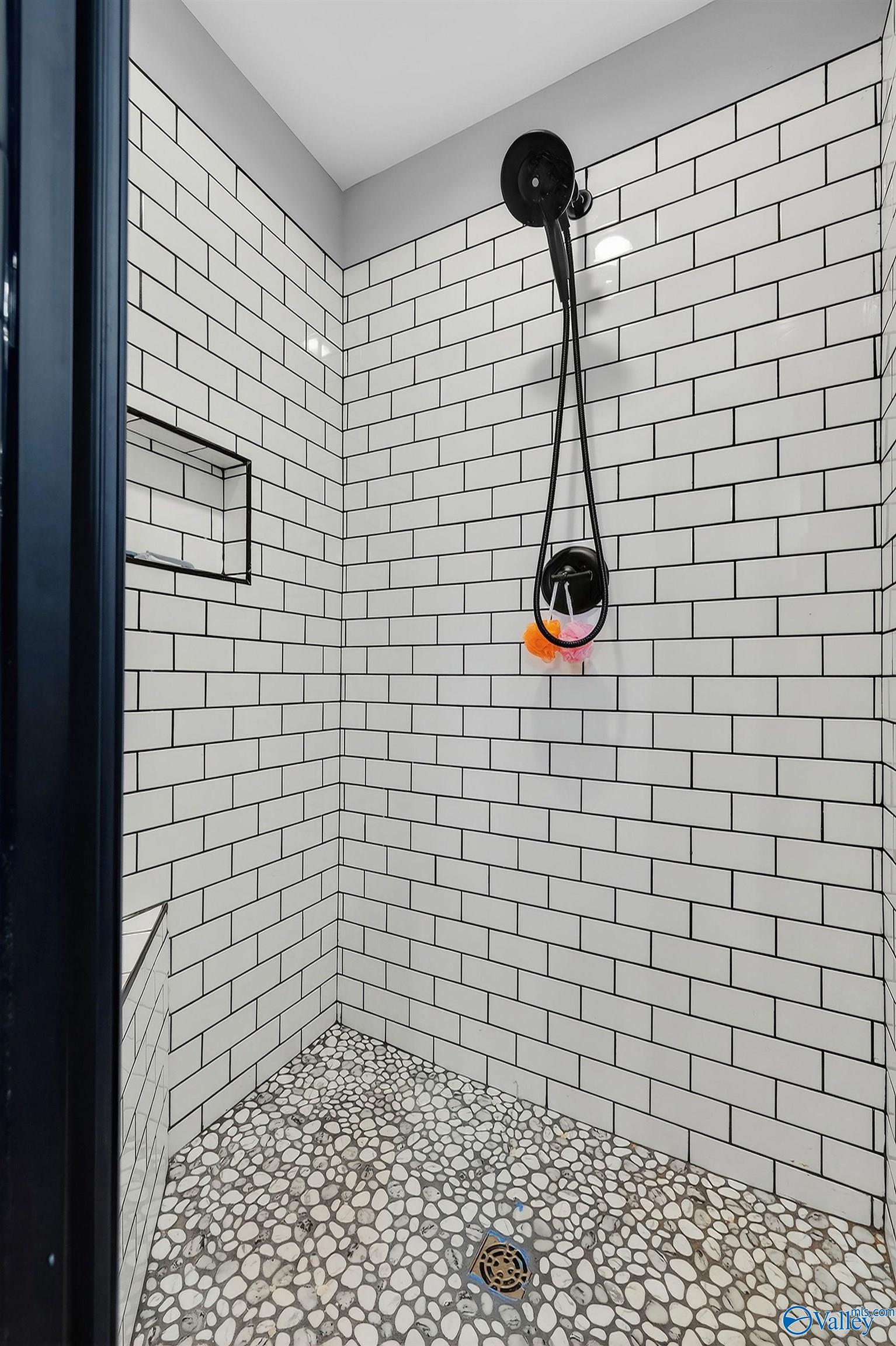 2216 White Elephant Road