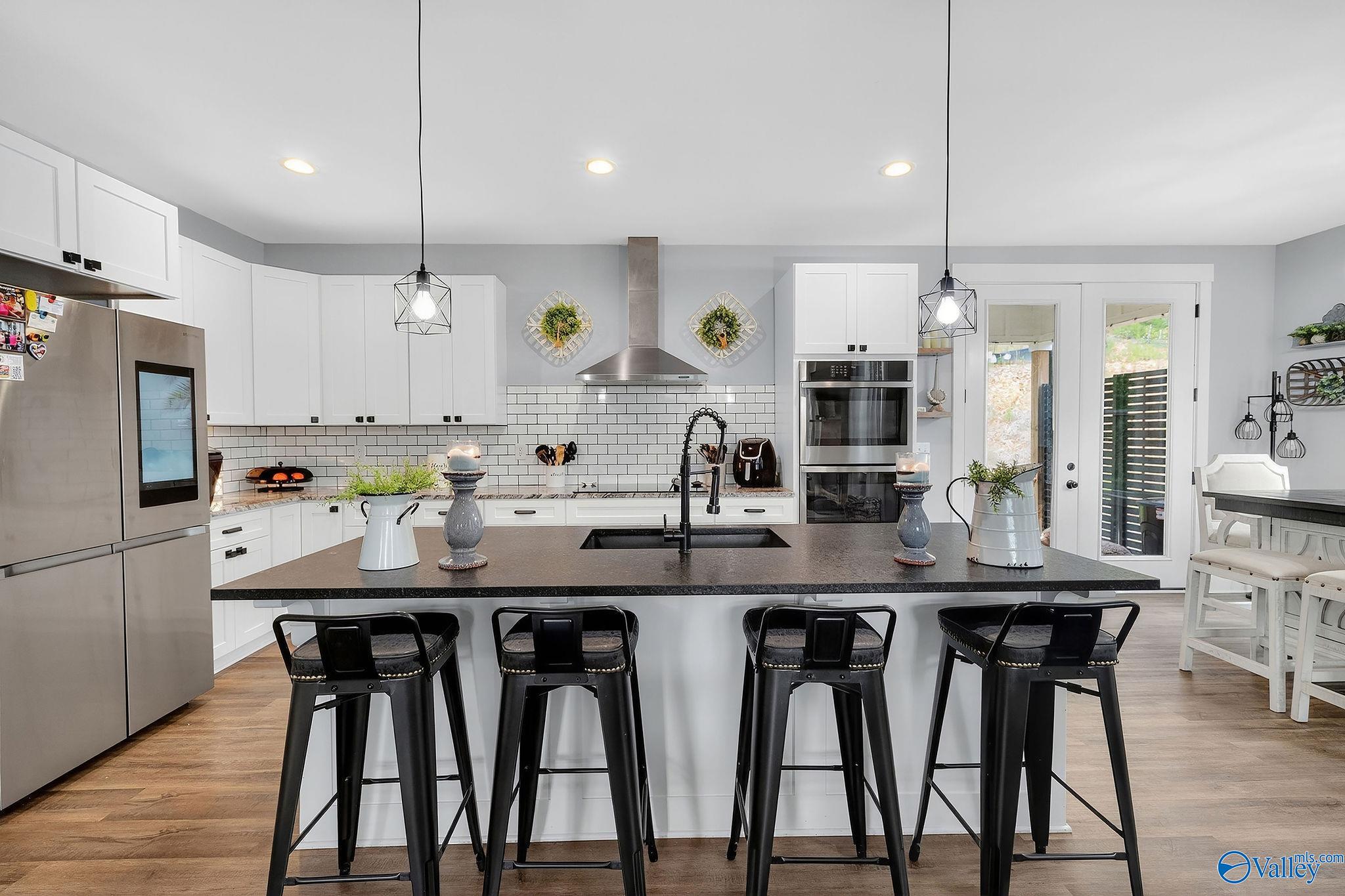 2216 White Elephant Road