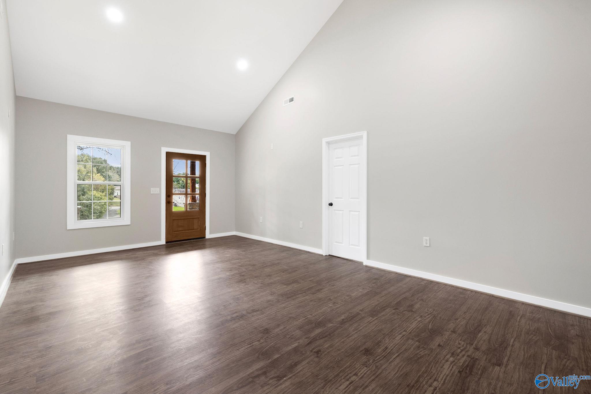 6200 Dalewood Lane