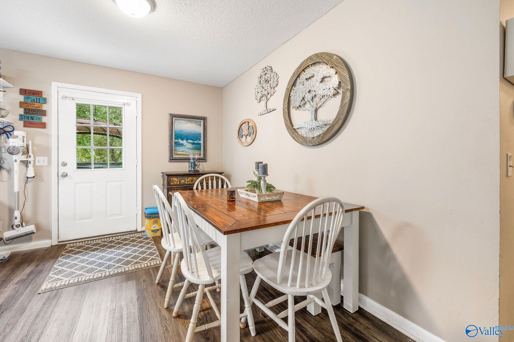 3824 Browns Valley Road